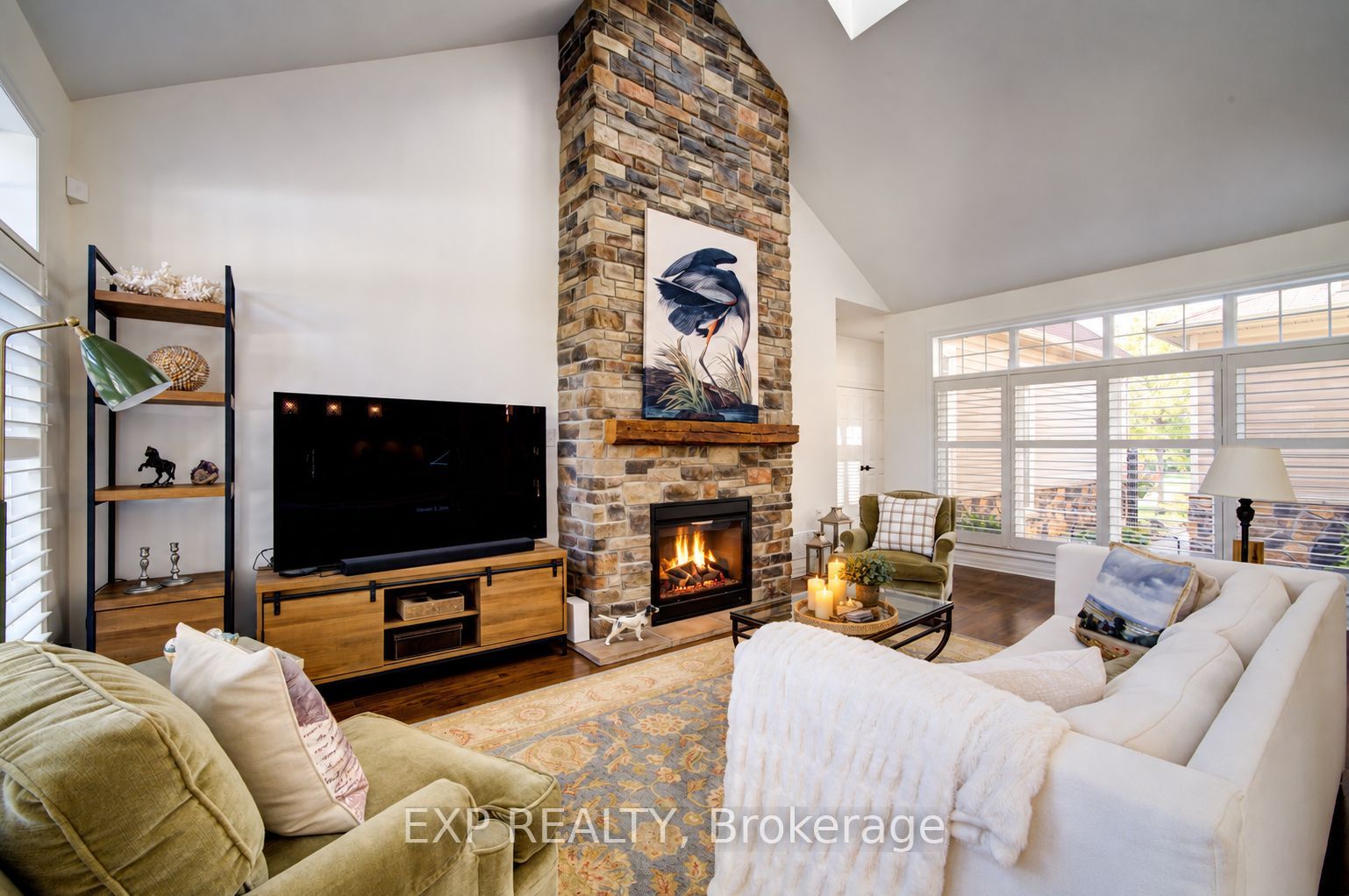 1 SILVER Crescent, Collingwood 5