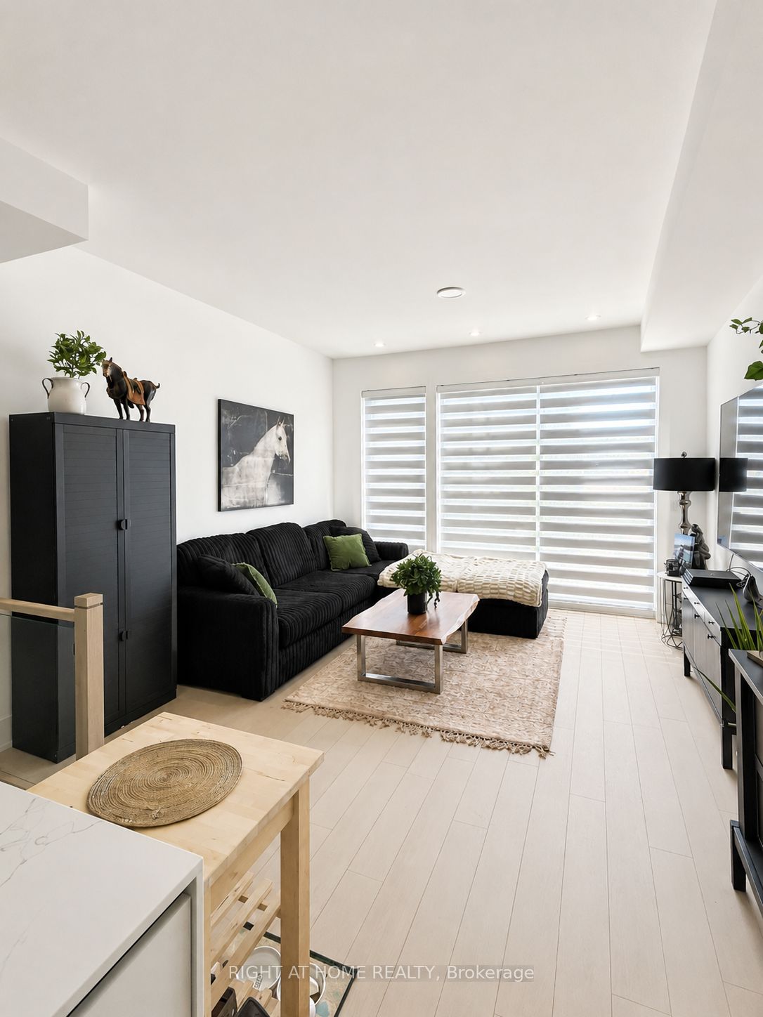 Unit 3 - 10 Lou Parsons Way, Mississauga 4