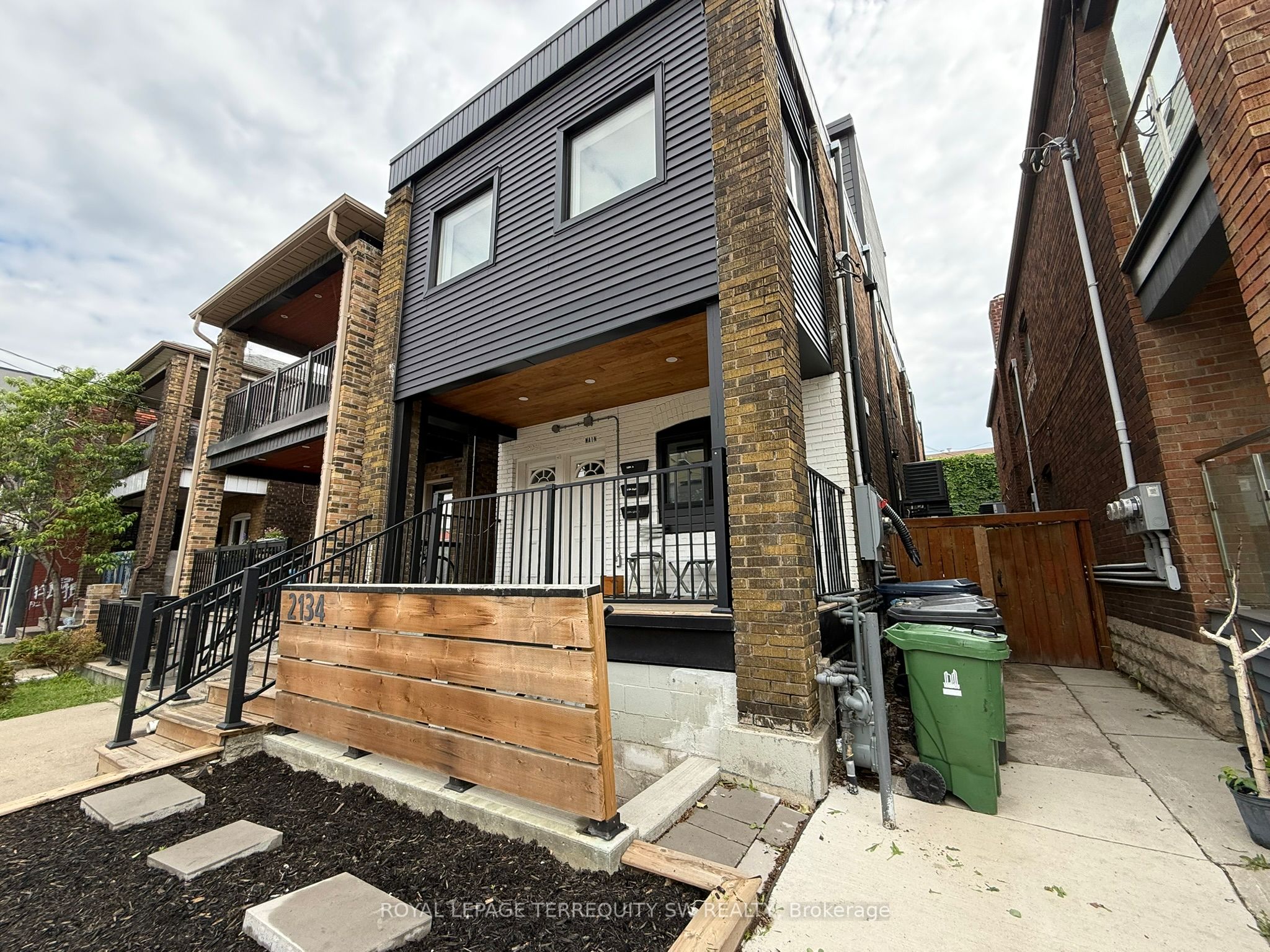 Unit Unit 1 Lower - 2134 Dundas Street W, Toronto 2