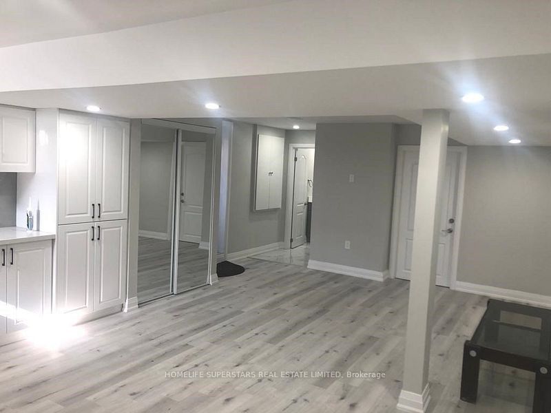 Unit Basement Apartment - 31 Lexington Road, Brampton 4