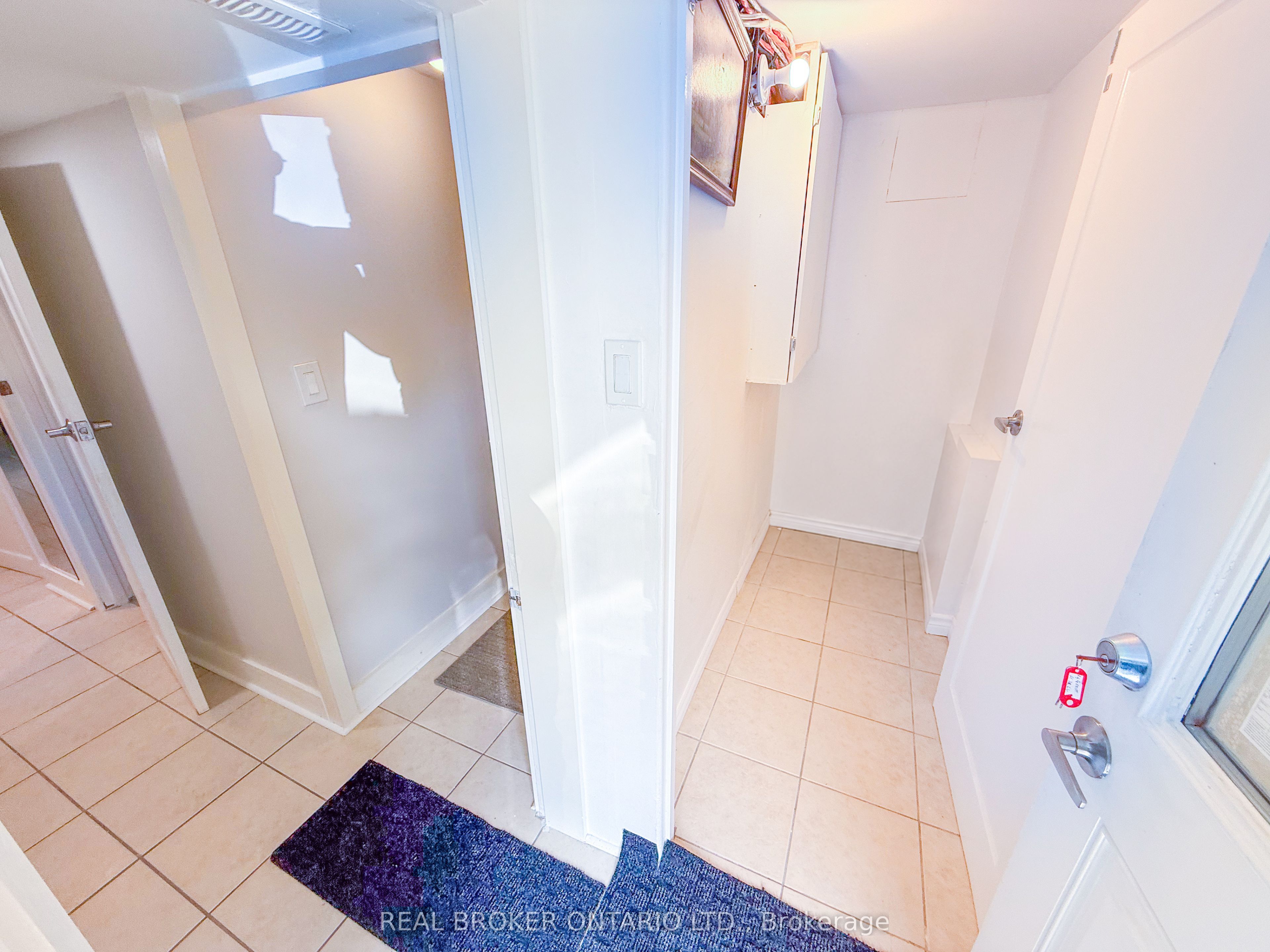Unit Lower Level - 14 Gooch Court, Toronto 3