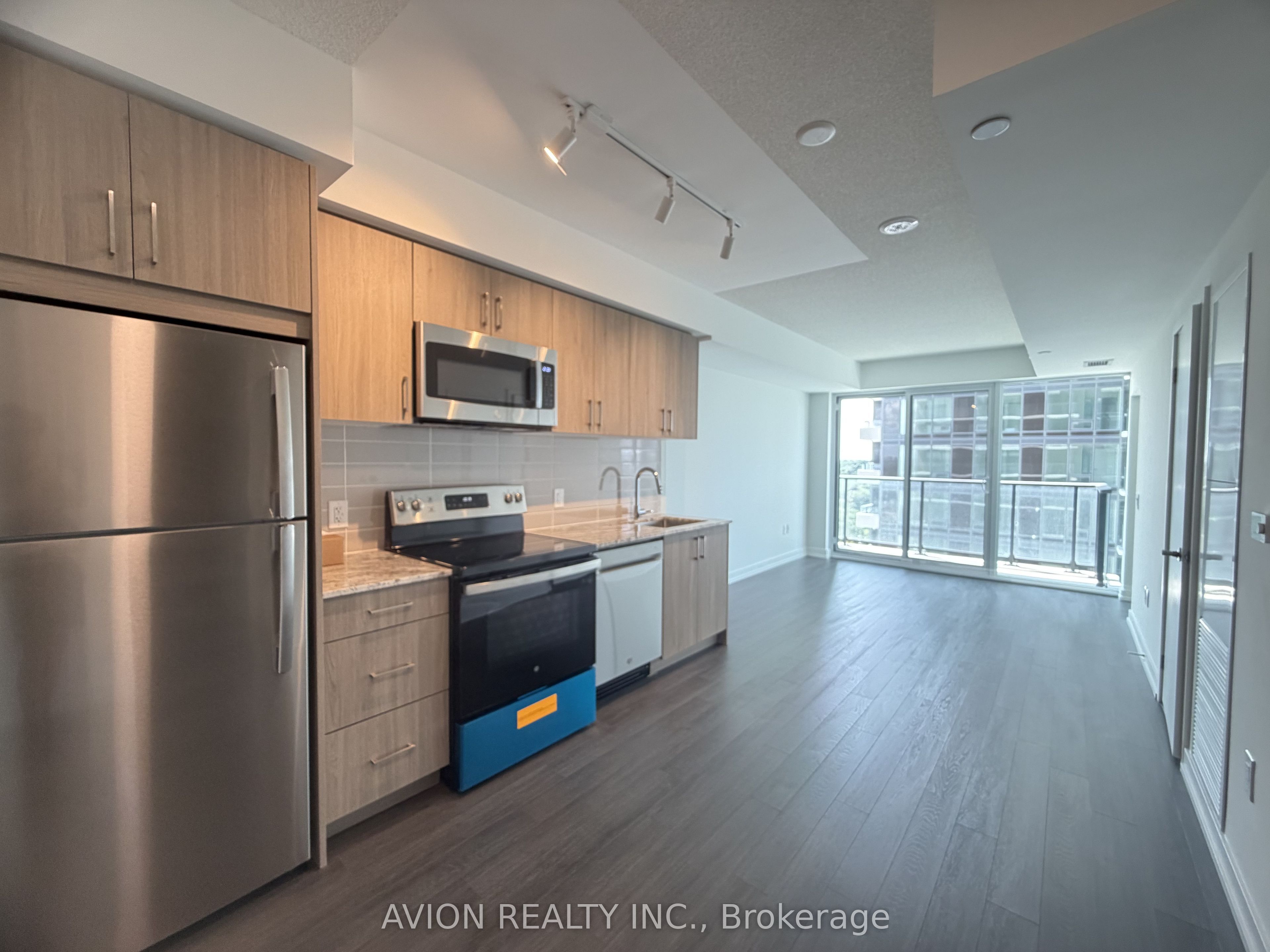 Unit 1316 - 4010 Eglinton Avenue W, Etobicoke 2