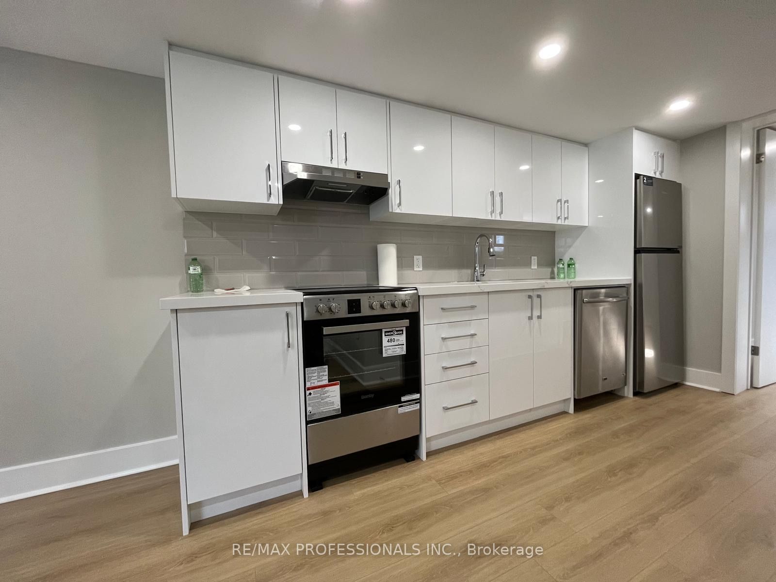 Unit B - 41 Tavistock Road, North York 4