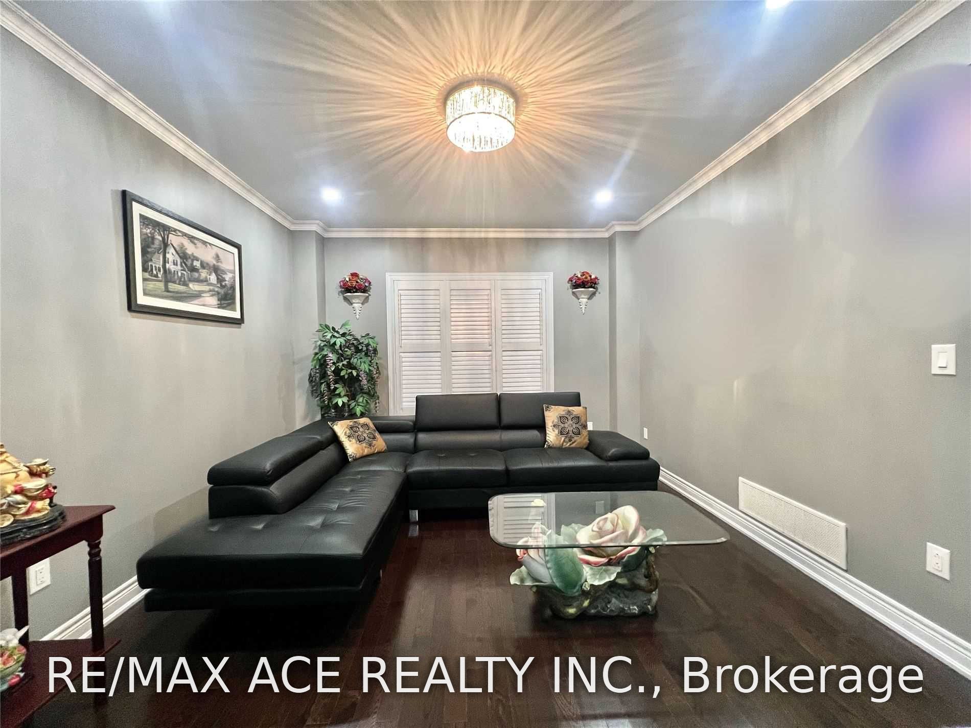 Unit Upper - 73 Birch Tree Trail, Brampton 4