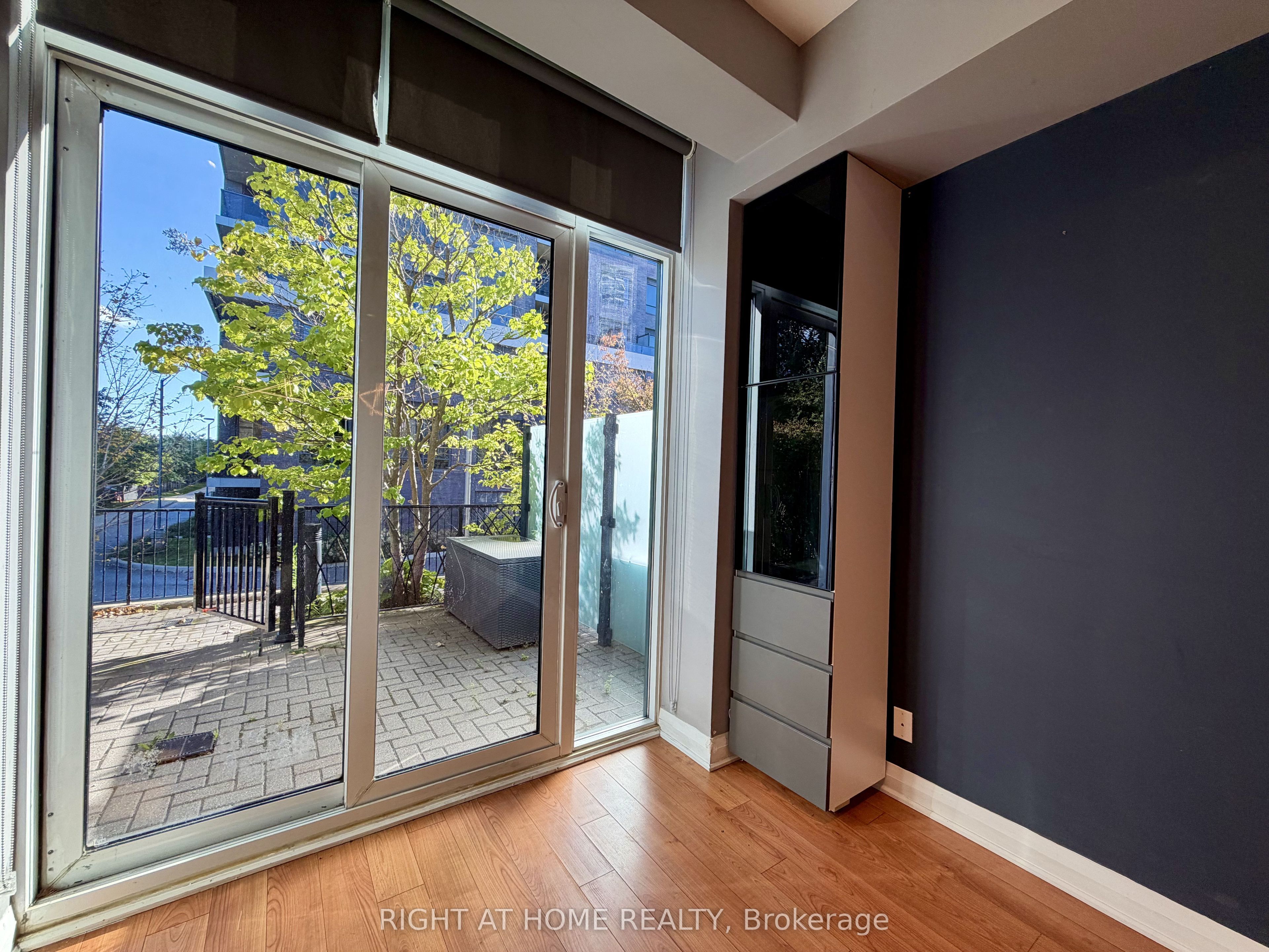 Unit 1 - 15 Valhalla Inn Road, Etobicoke 2