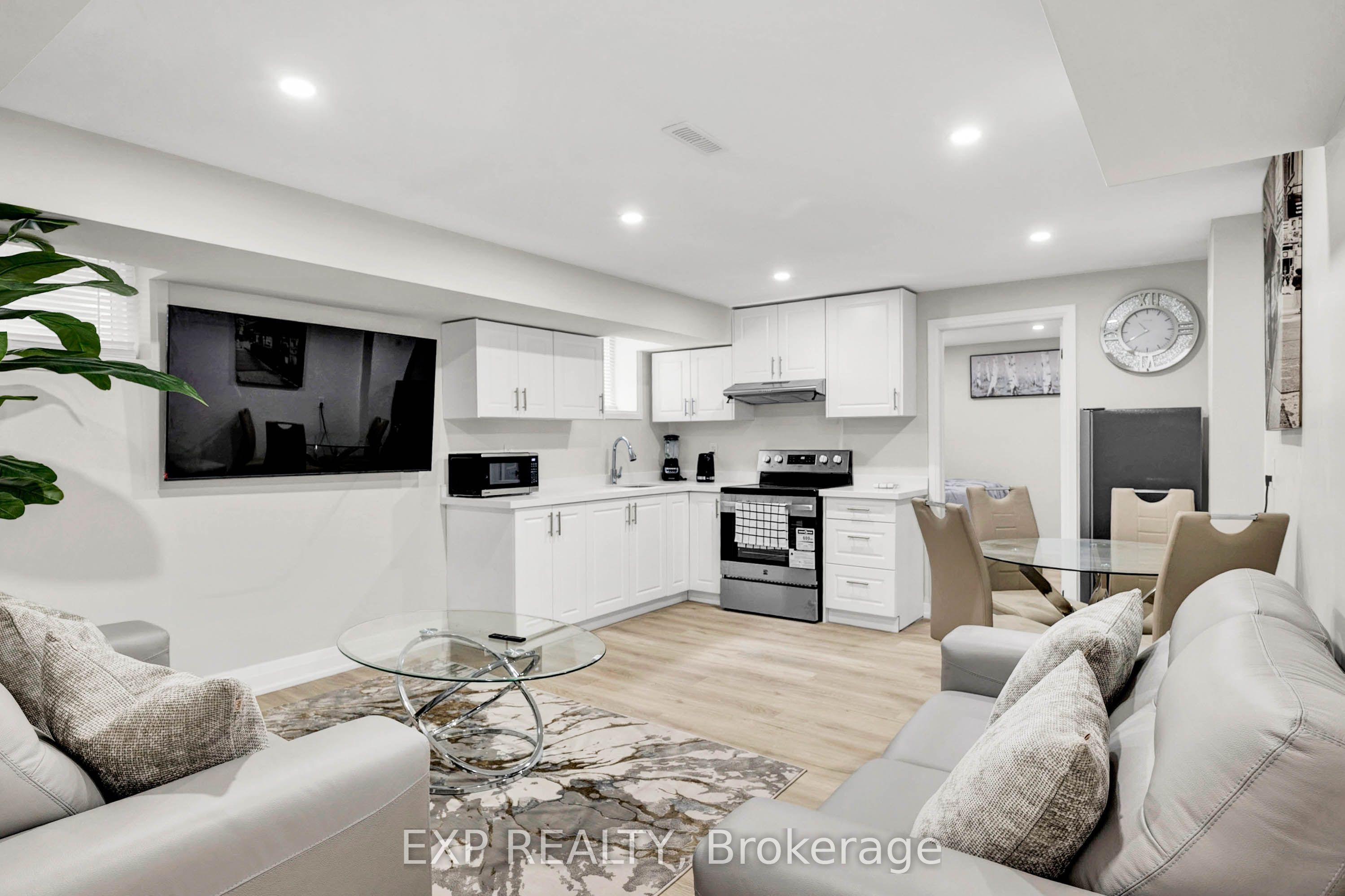Unit Unit B - 448 Dougall Avenue, Caledon 3