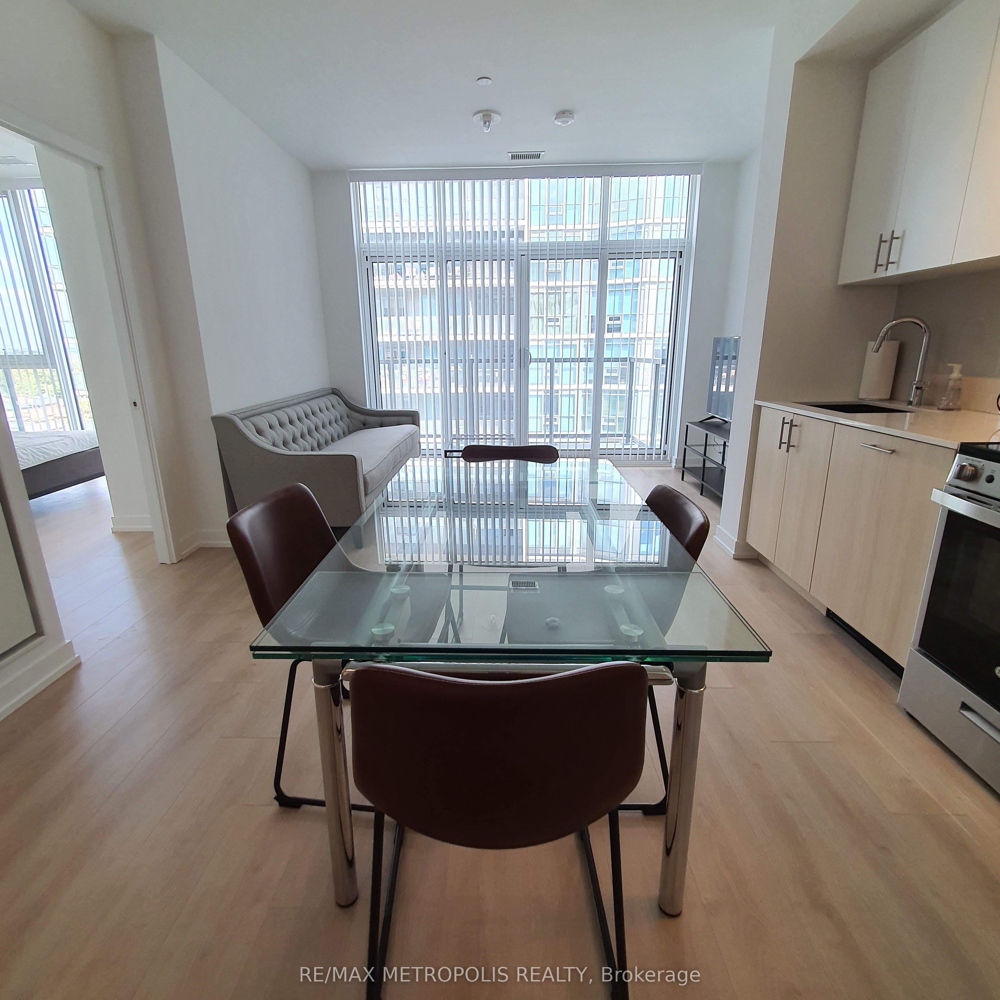 Unit 807 - 1195 The Queensway, Etobicoke 5