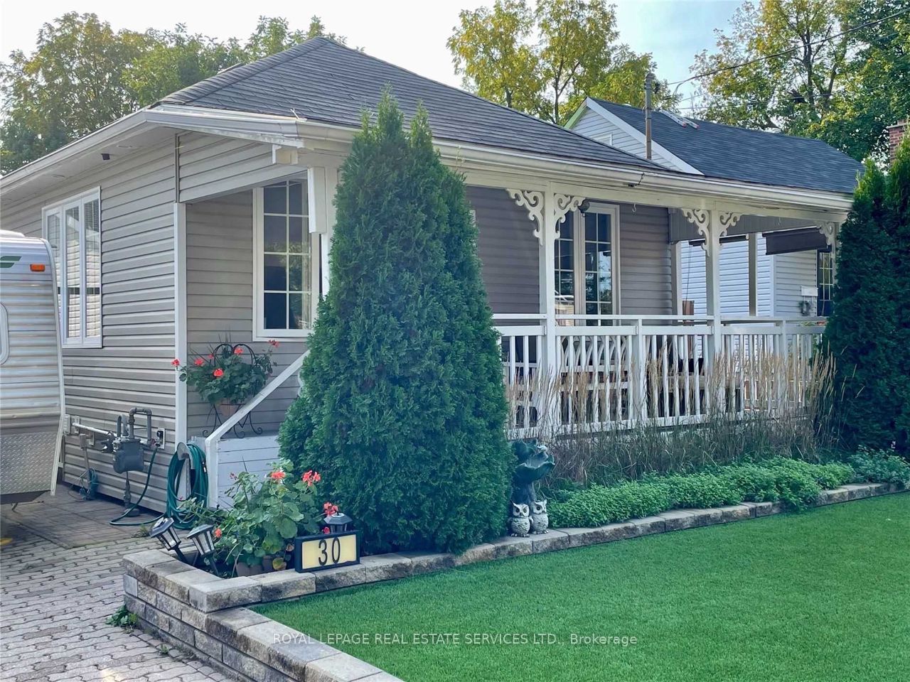 30 College Street, Halton Hills 2