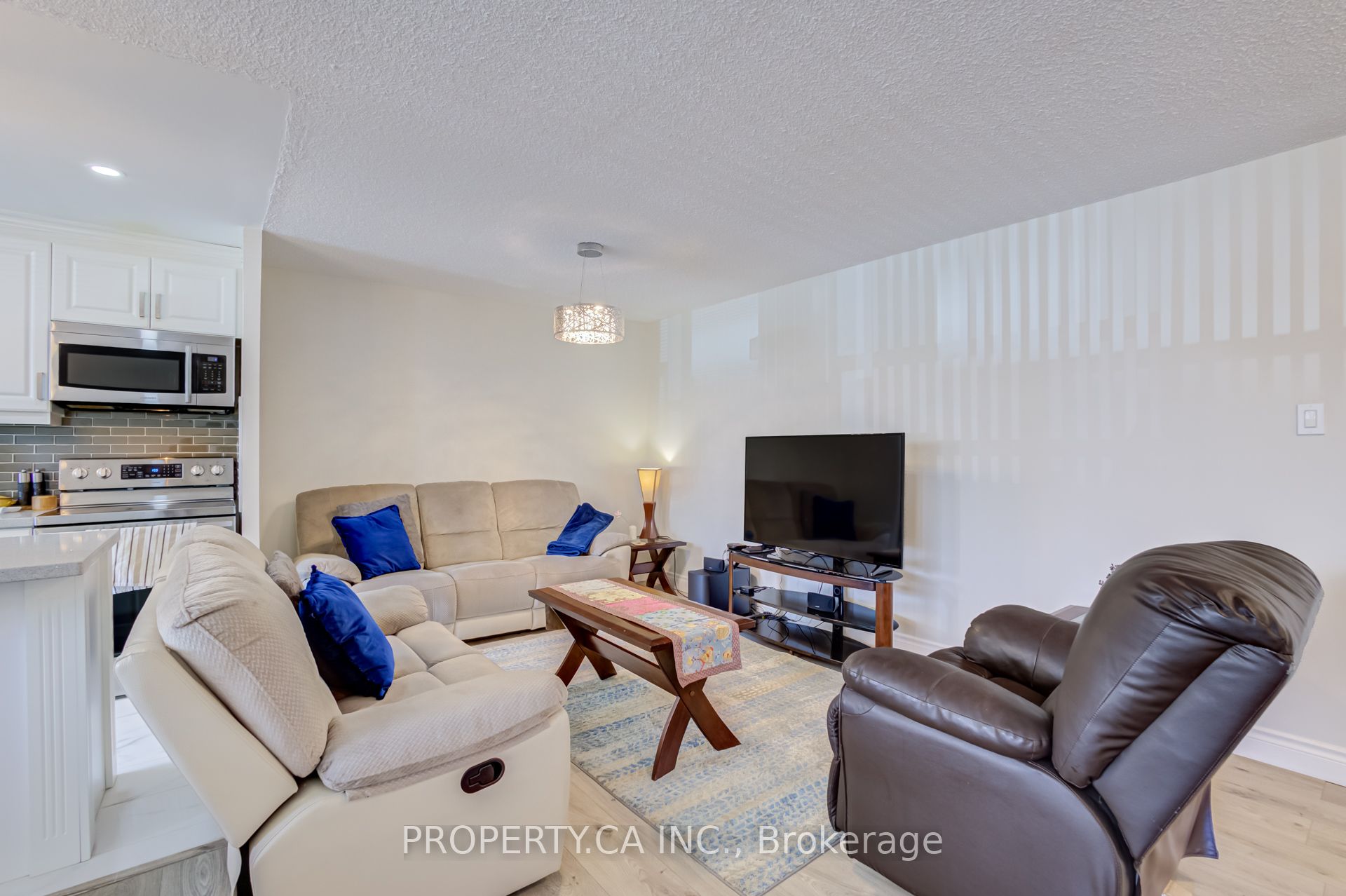 Unit 109 - 966 Inverhouse Drive, Mississauga 2