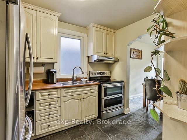 Unit 2 - 36 Second Street, Etobicoke 4