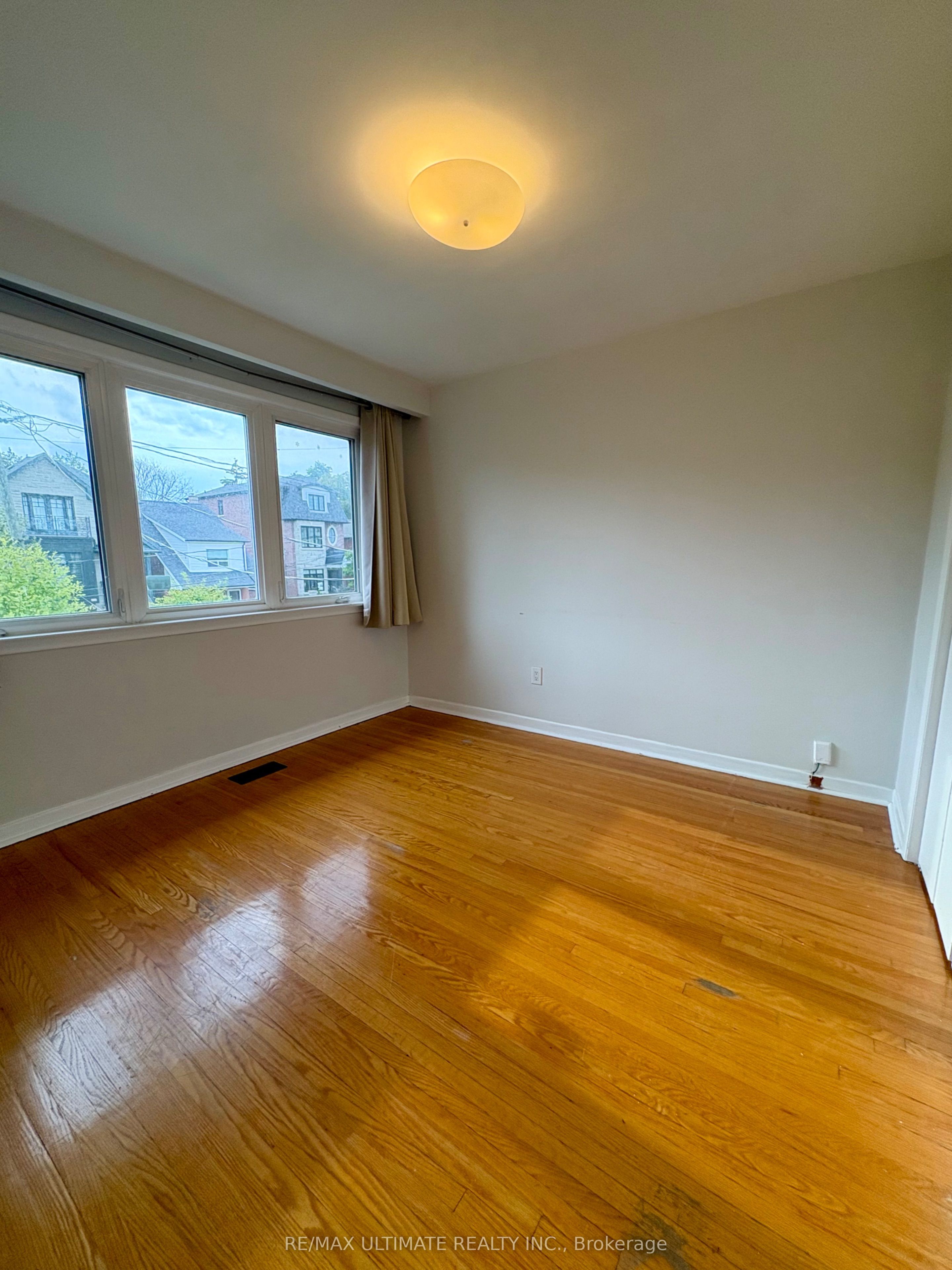 Unit 2nd Floor - 315 Harvie Avenue, Toronto 4