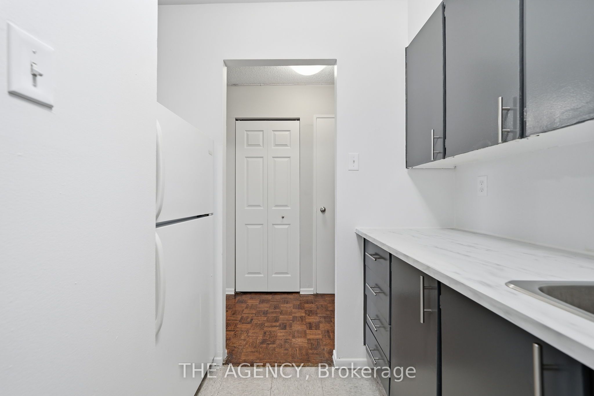 Unit 2204A - 2350 Dundas Street W, Toronto 3