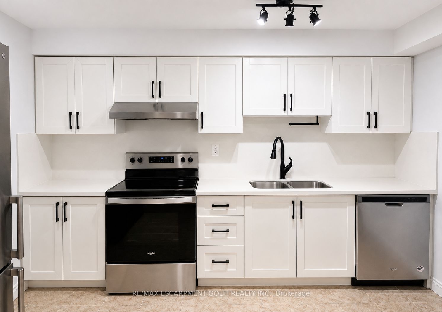 Unit 2 - 2403 Lakeshore Boulevard W, Etobicoke 4