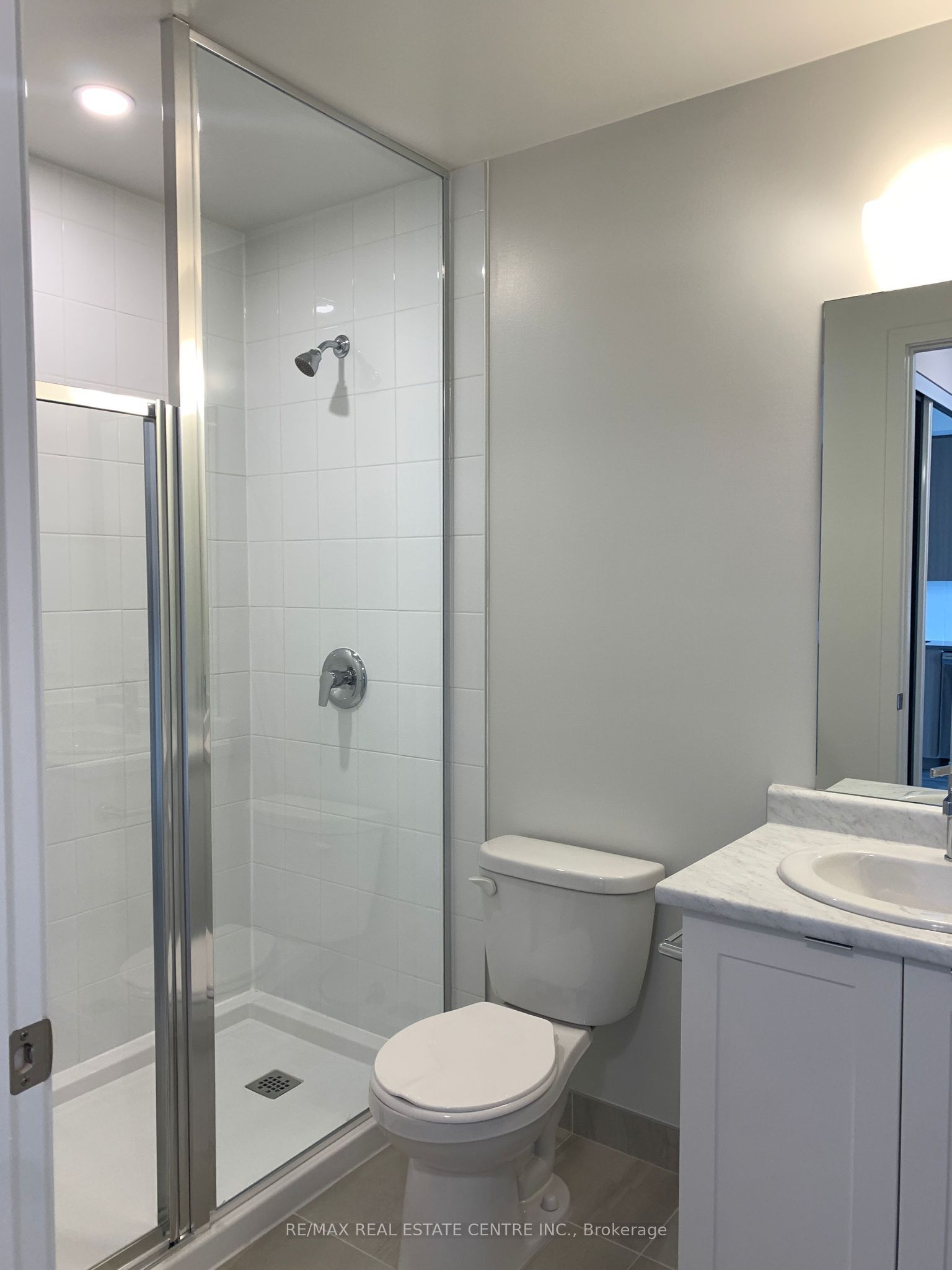 Unit 209 - 58 Sky Harbour Drive, Brampton 2