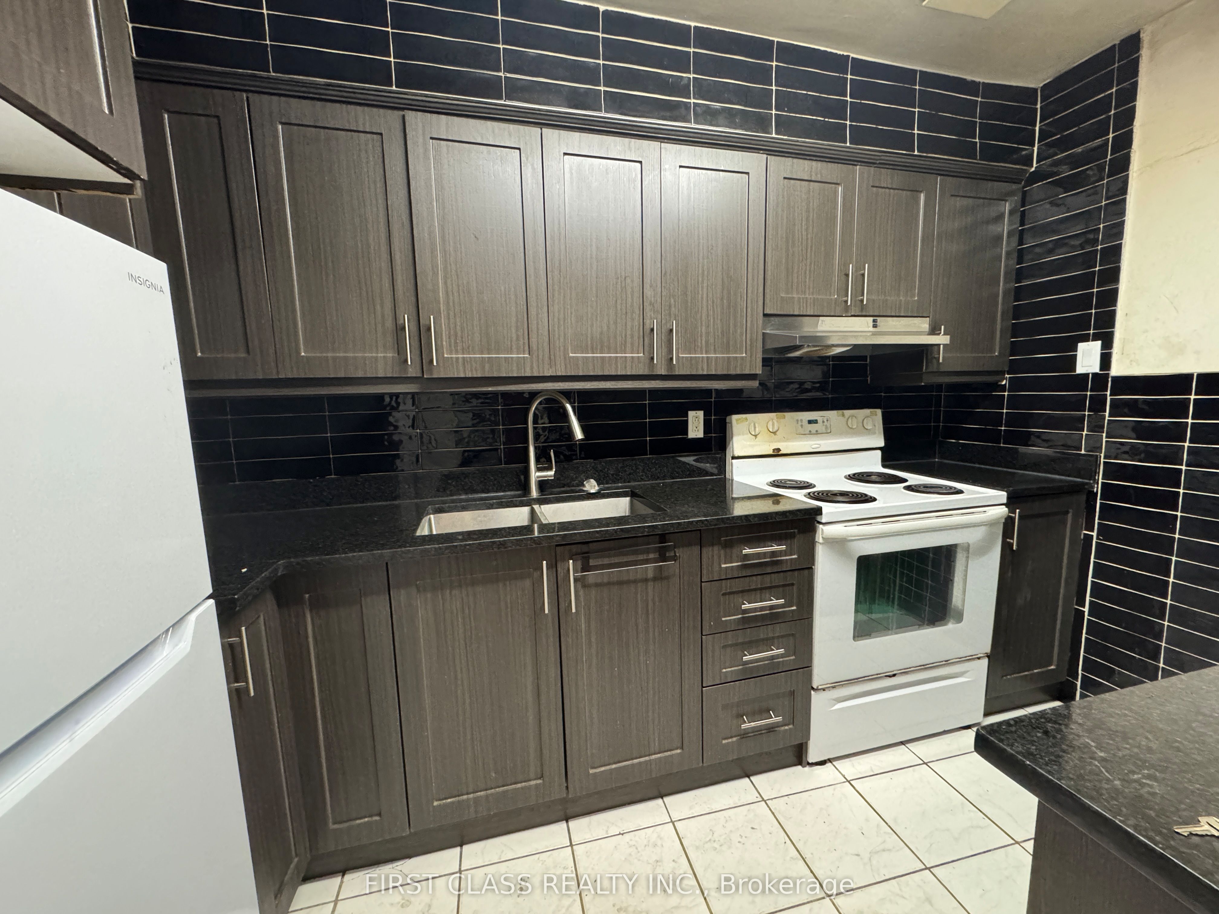 Unit 148 - 10 Eddystone Avenue, North York 3