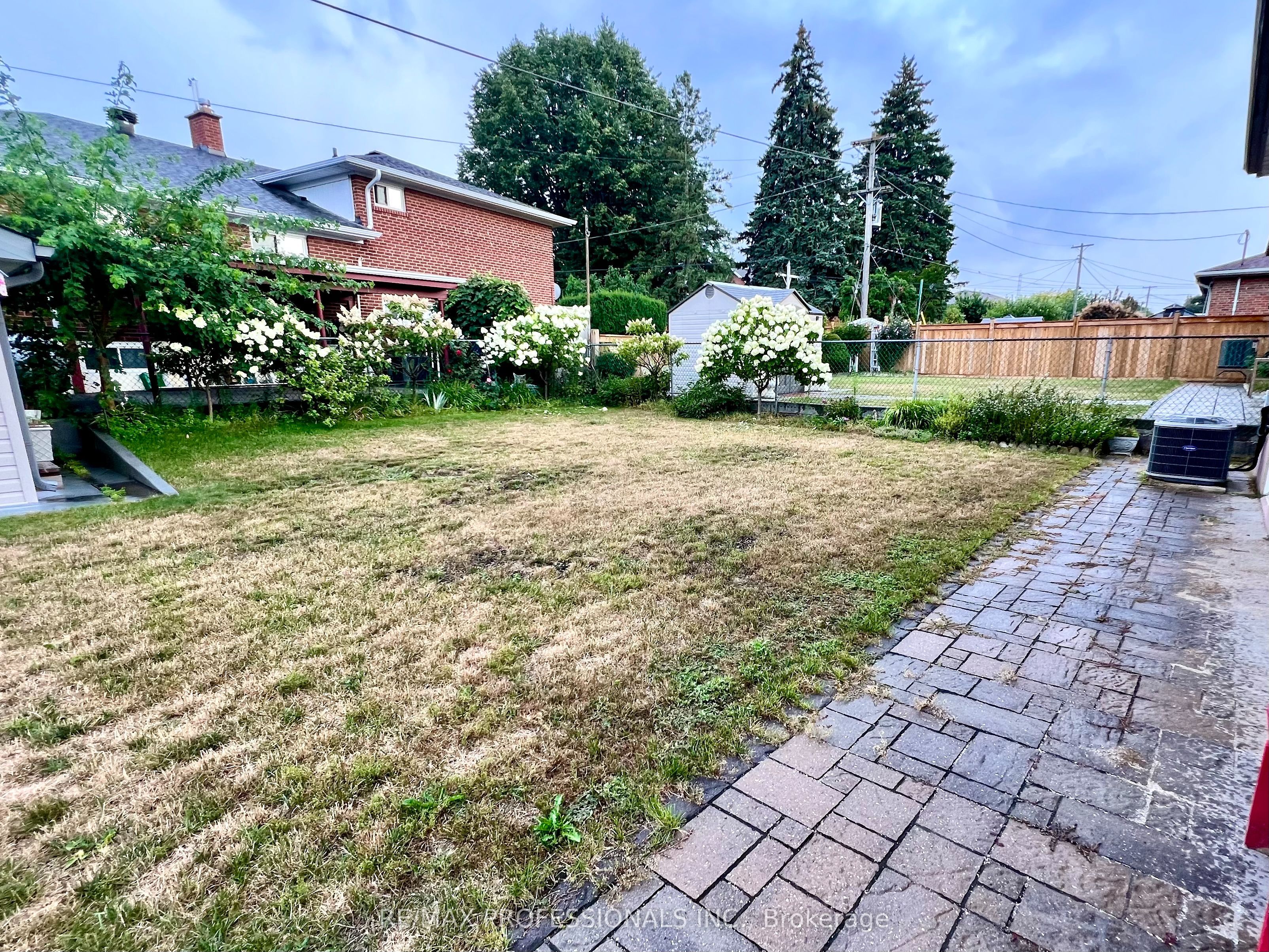 30 Lemonwood Drive, Etobicoke 3
