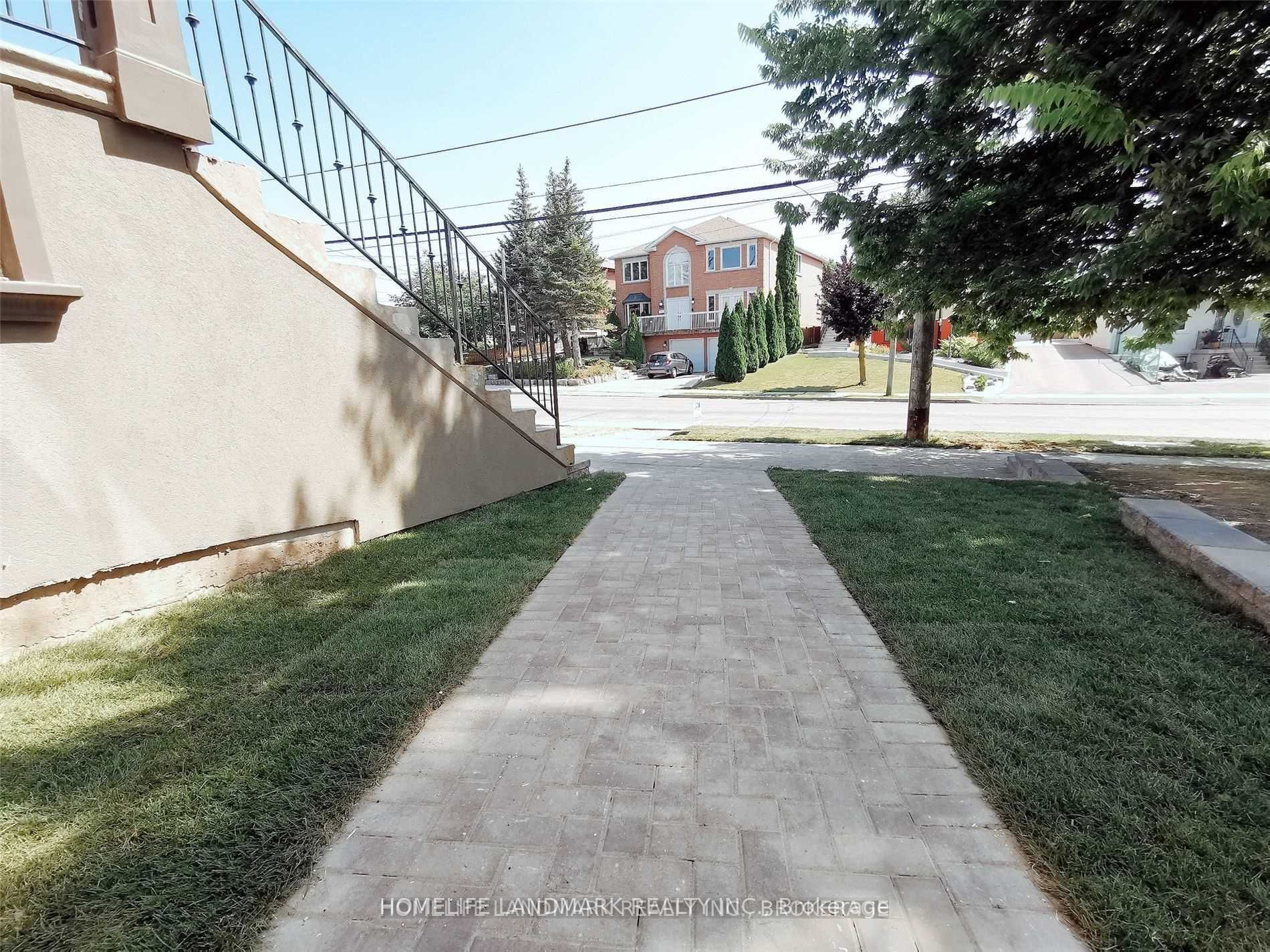 Unit Basement - 288 Maple Leaf Drive, North York 2