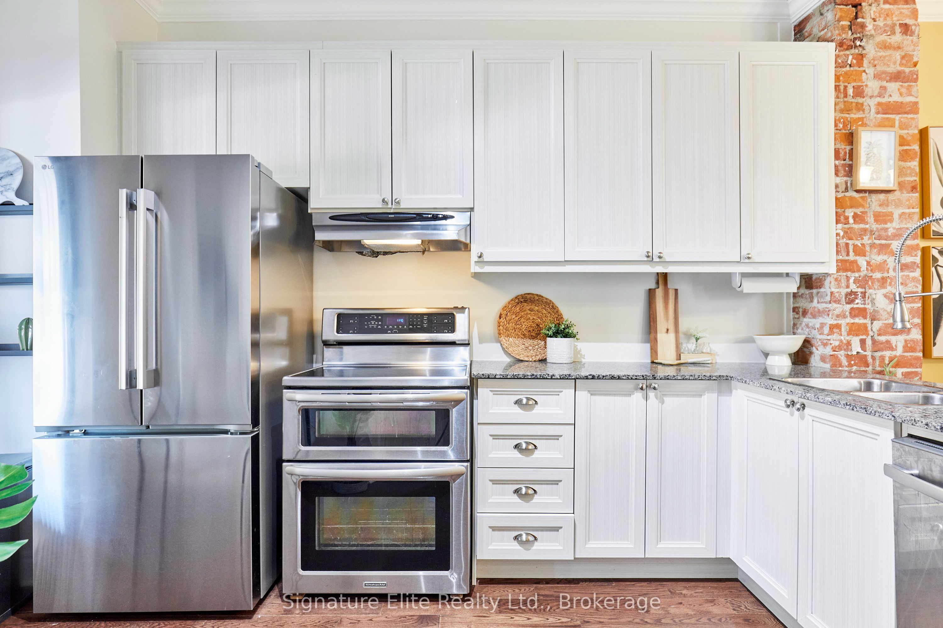 Unit 1 - 340 Pacific Avenue, Toronto 5