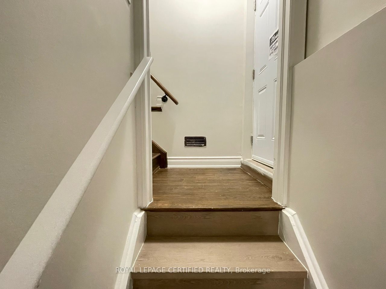 Unit Basement - 1227 Mcphedran Point, Milton 4