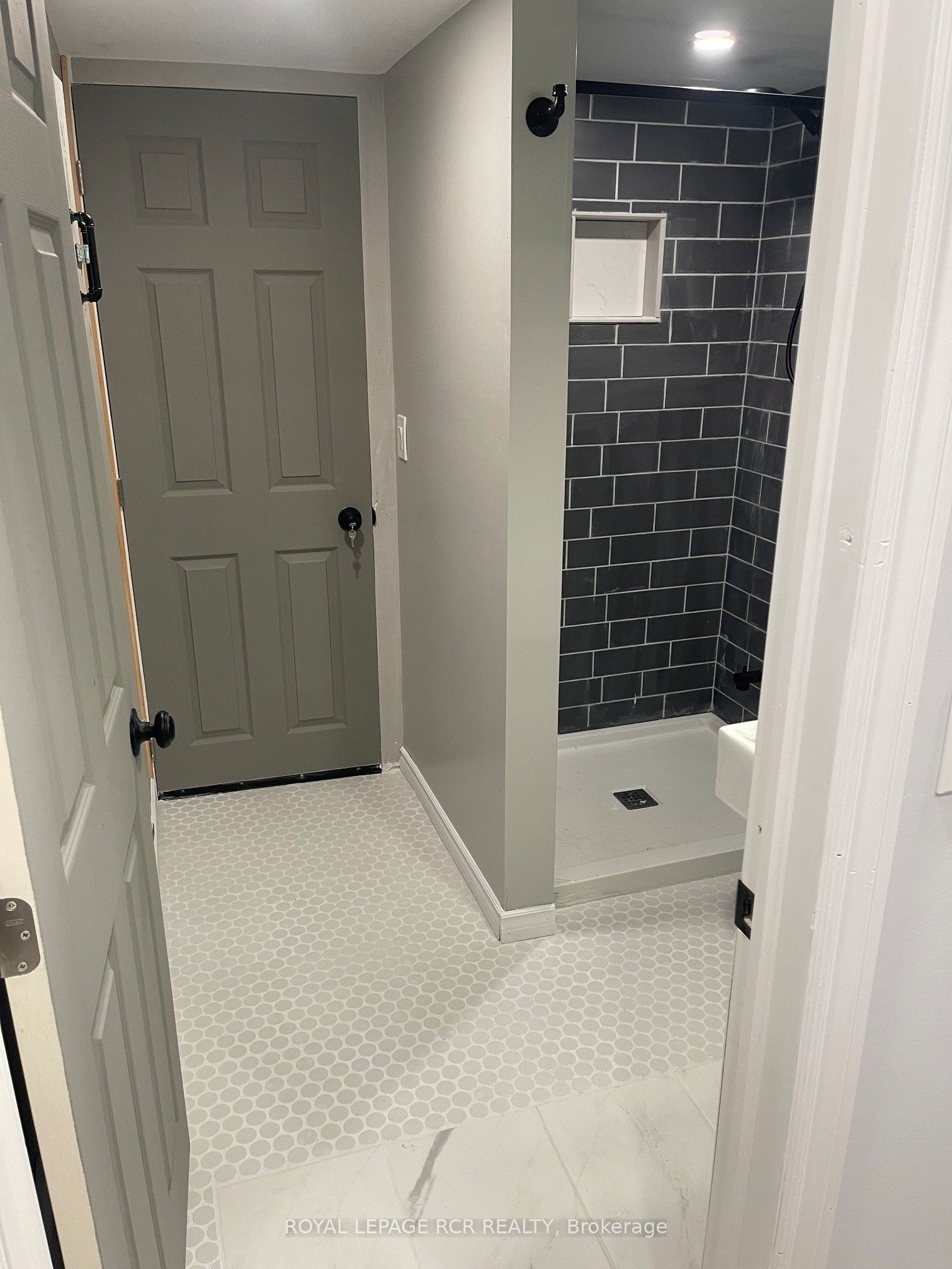Unit Basement - 109 Senator Way, Caledon 5