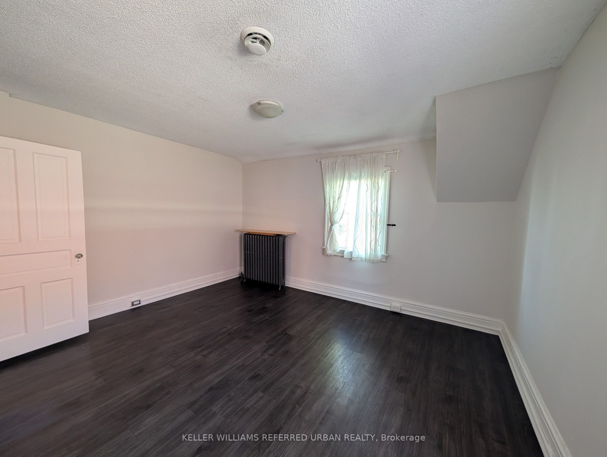 Unit Upper - 591 Jane Street, Toronto 5