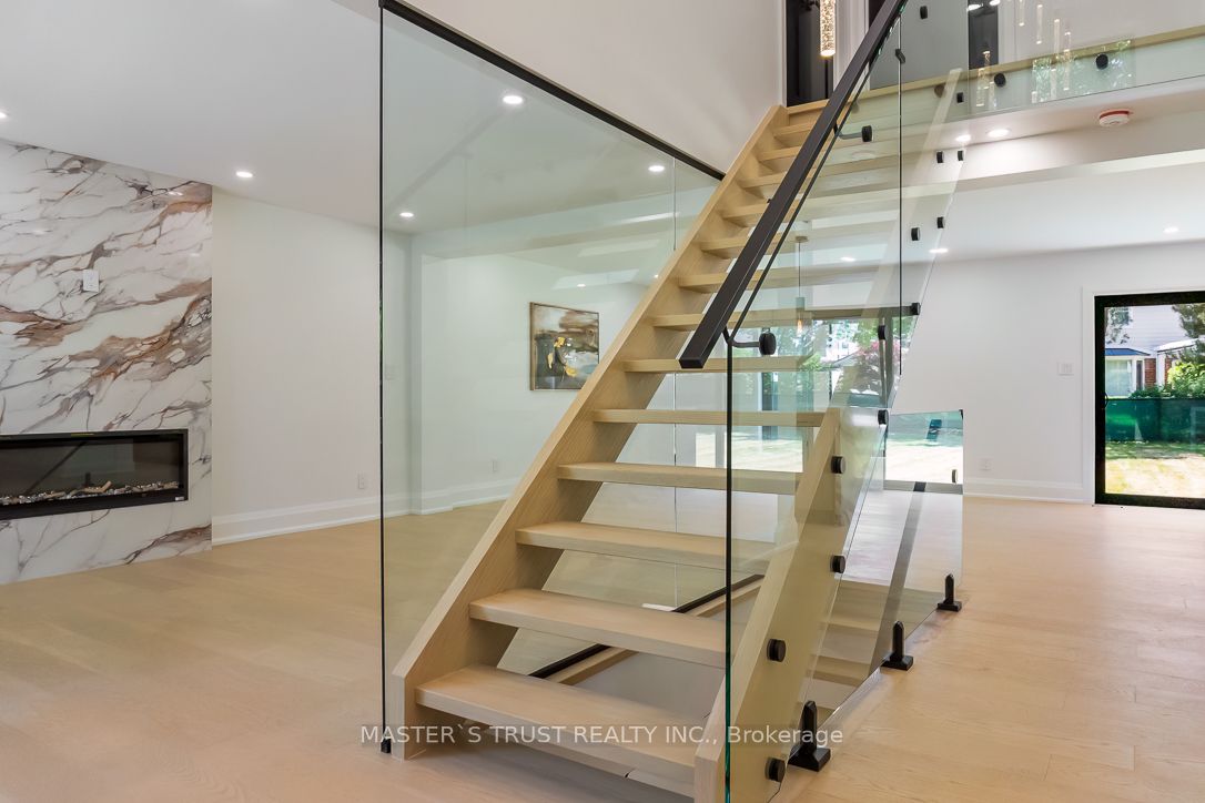 Unit Unit 1 - 319 Beechfield Road, Oakville 5