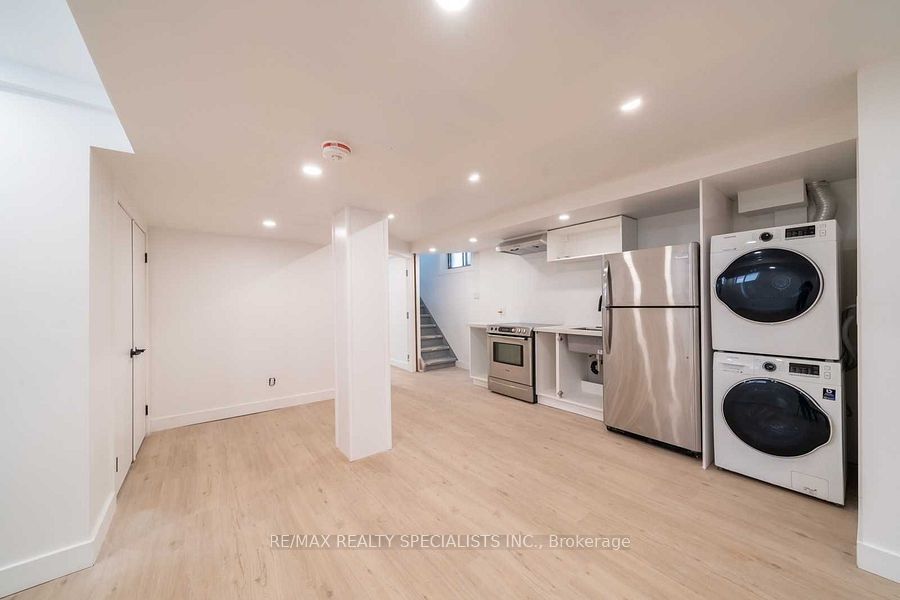 Unit Lower - 29 Goodwood Avenue, Toronto 2