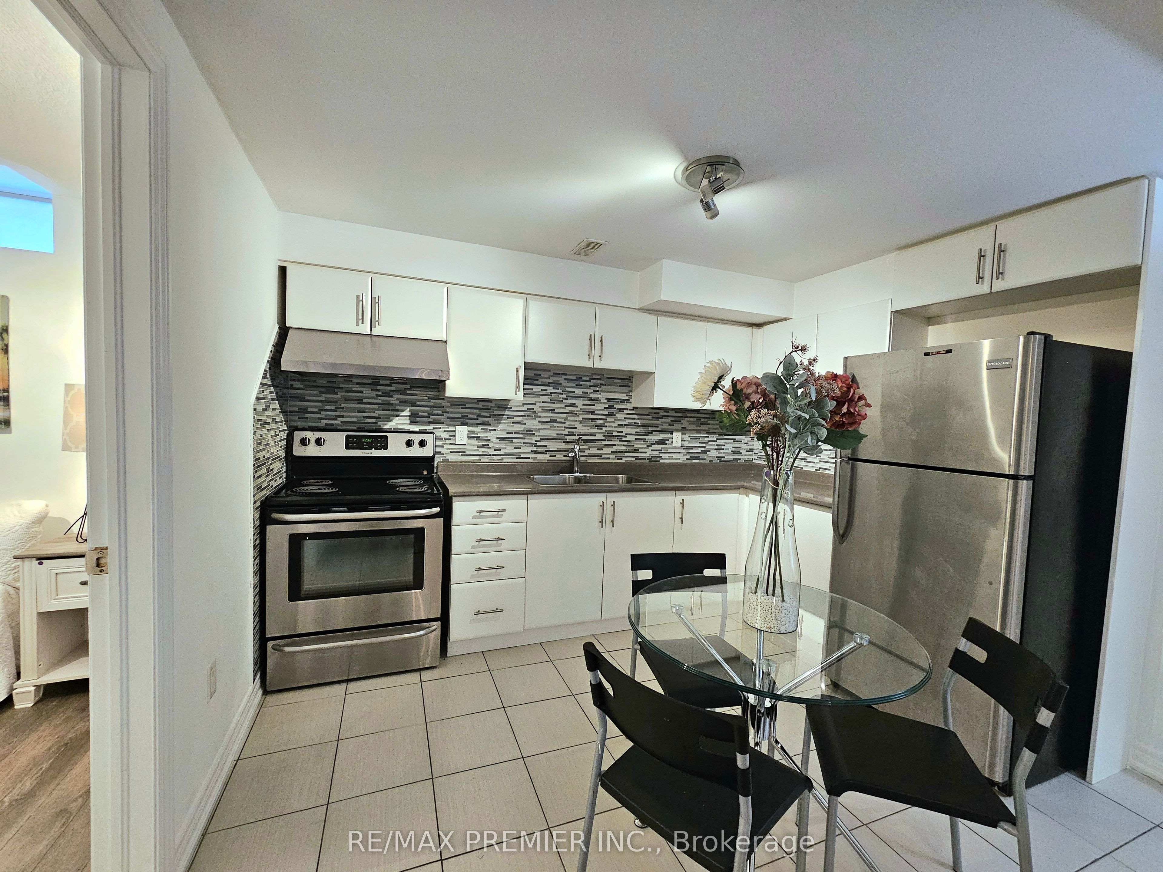 Unit Bsmt - 3900 Arvona Place, Mississauga 3