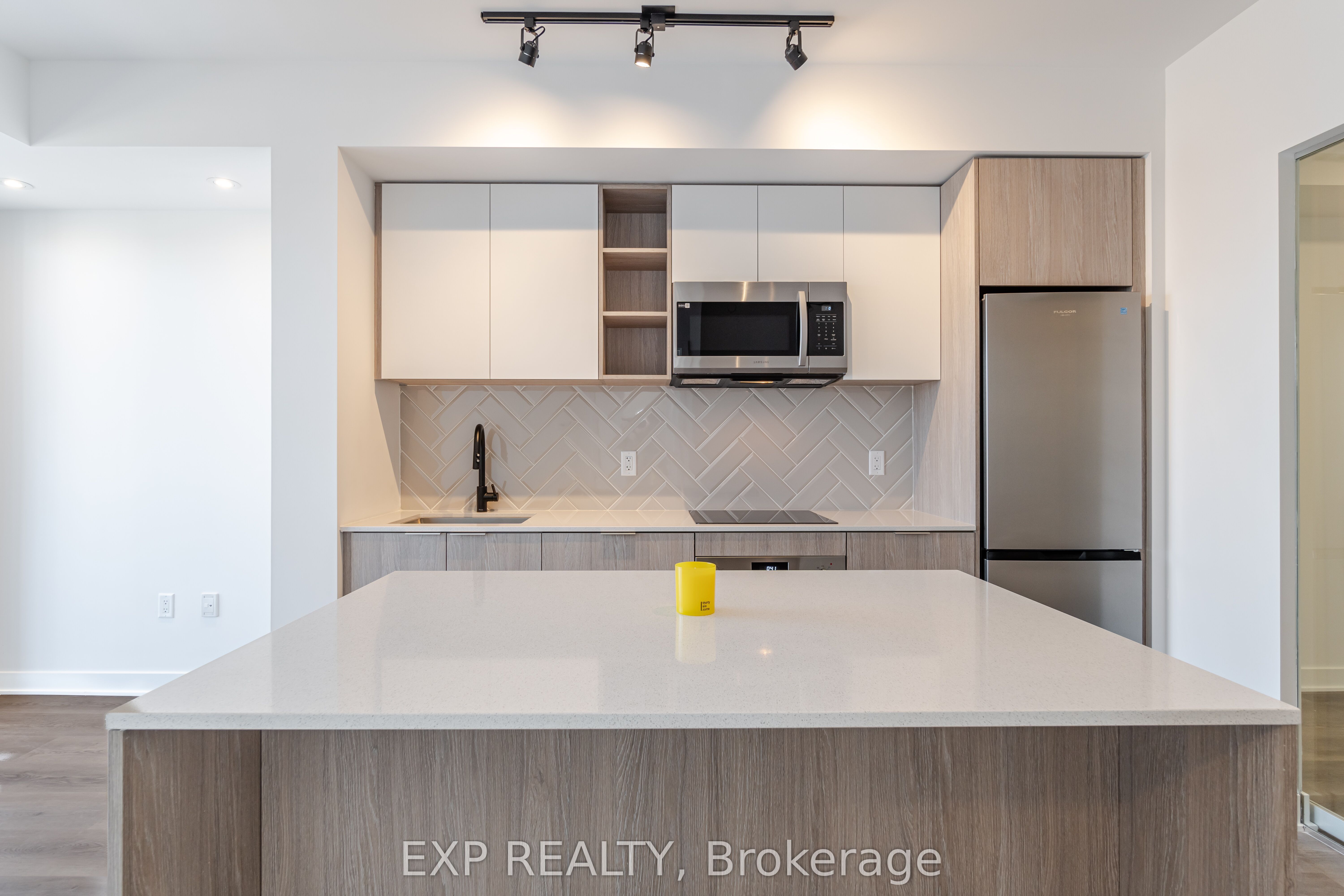Unit 1805 - 36 Zorra Street, Etobicoke 3