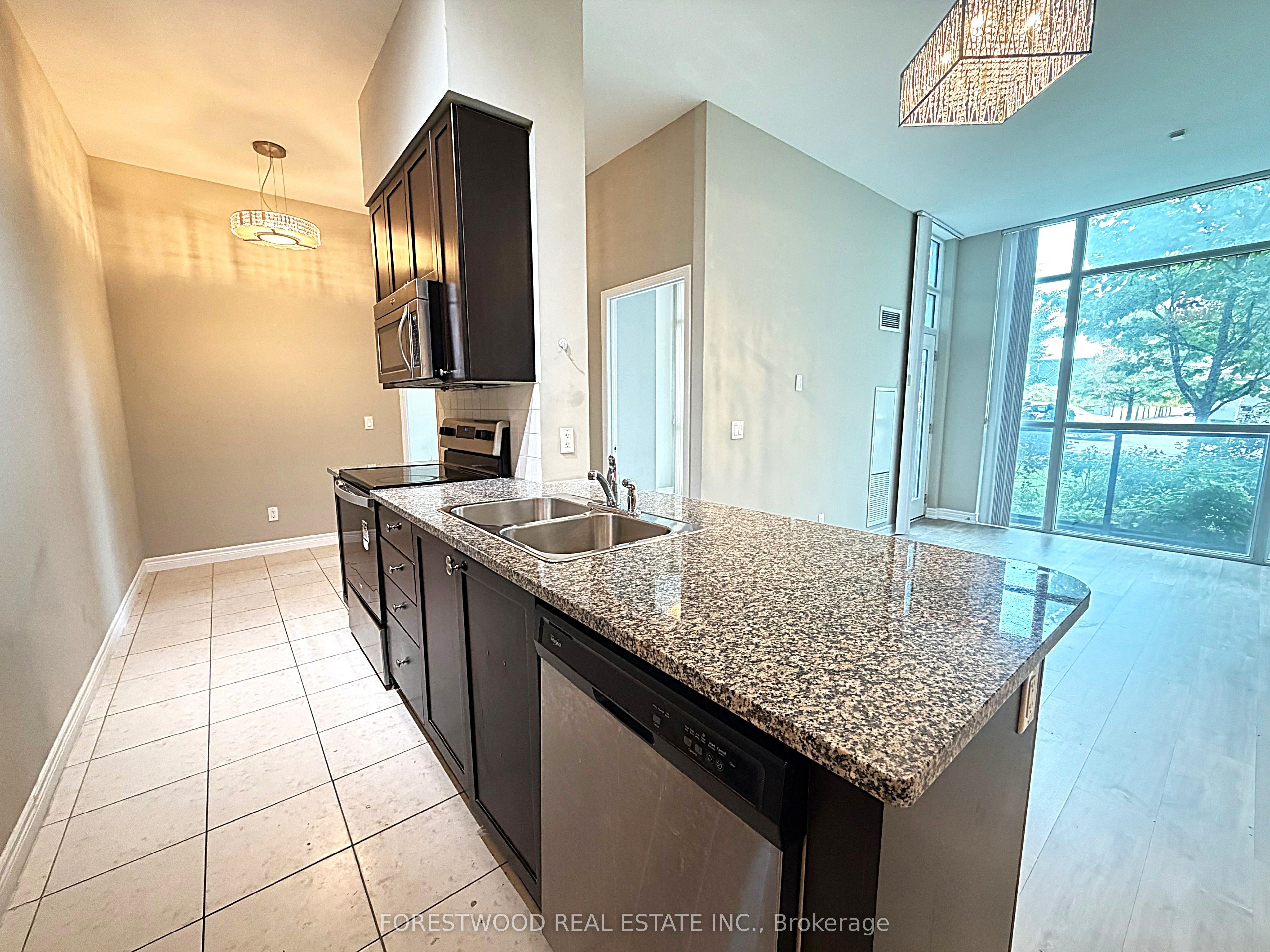 Unit 101 - 339 Rathburn Road W, Mississauga 2