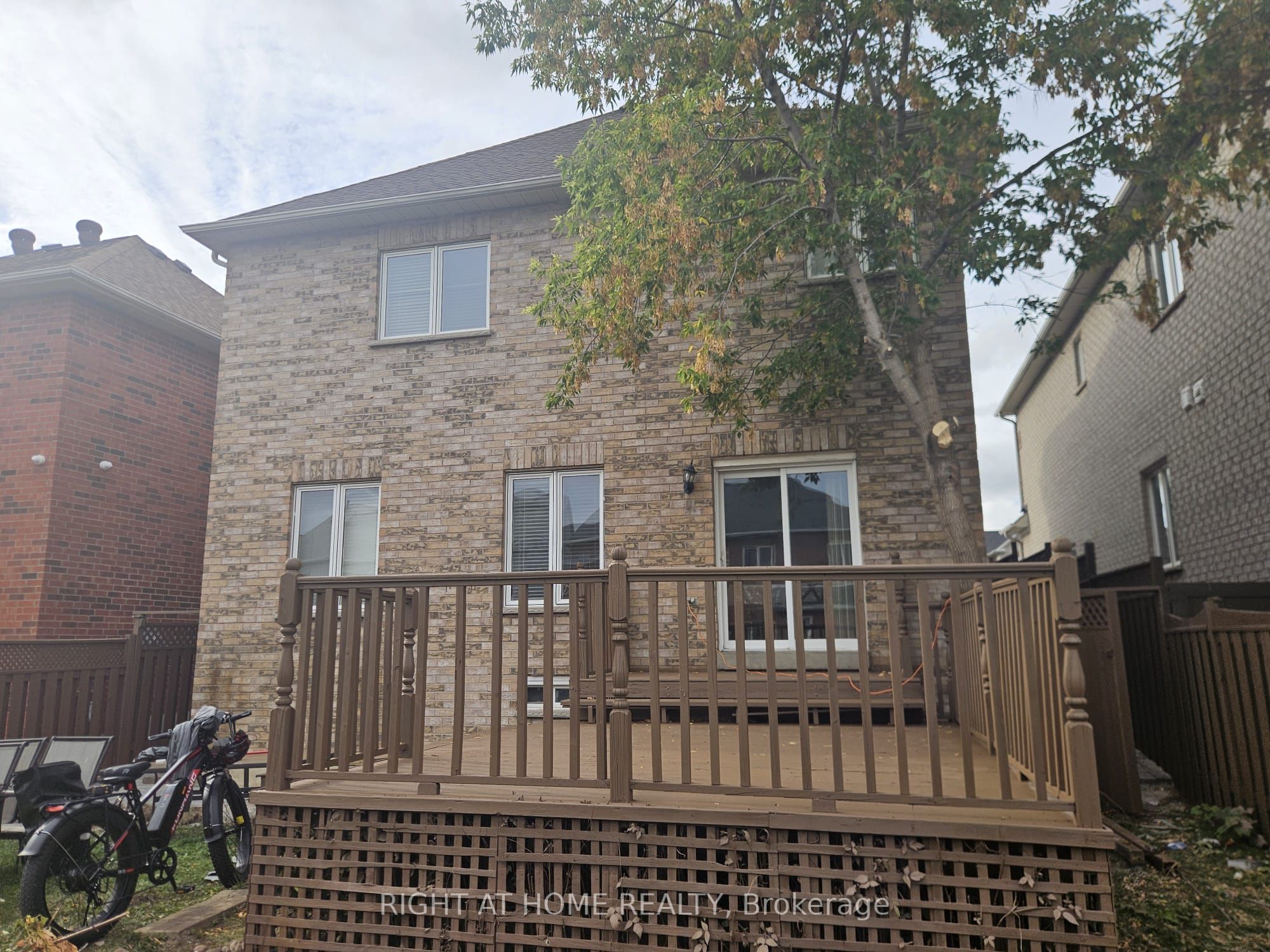 790 Crawford Mill Avenue, Mississauga 2