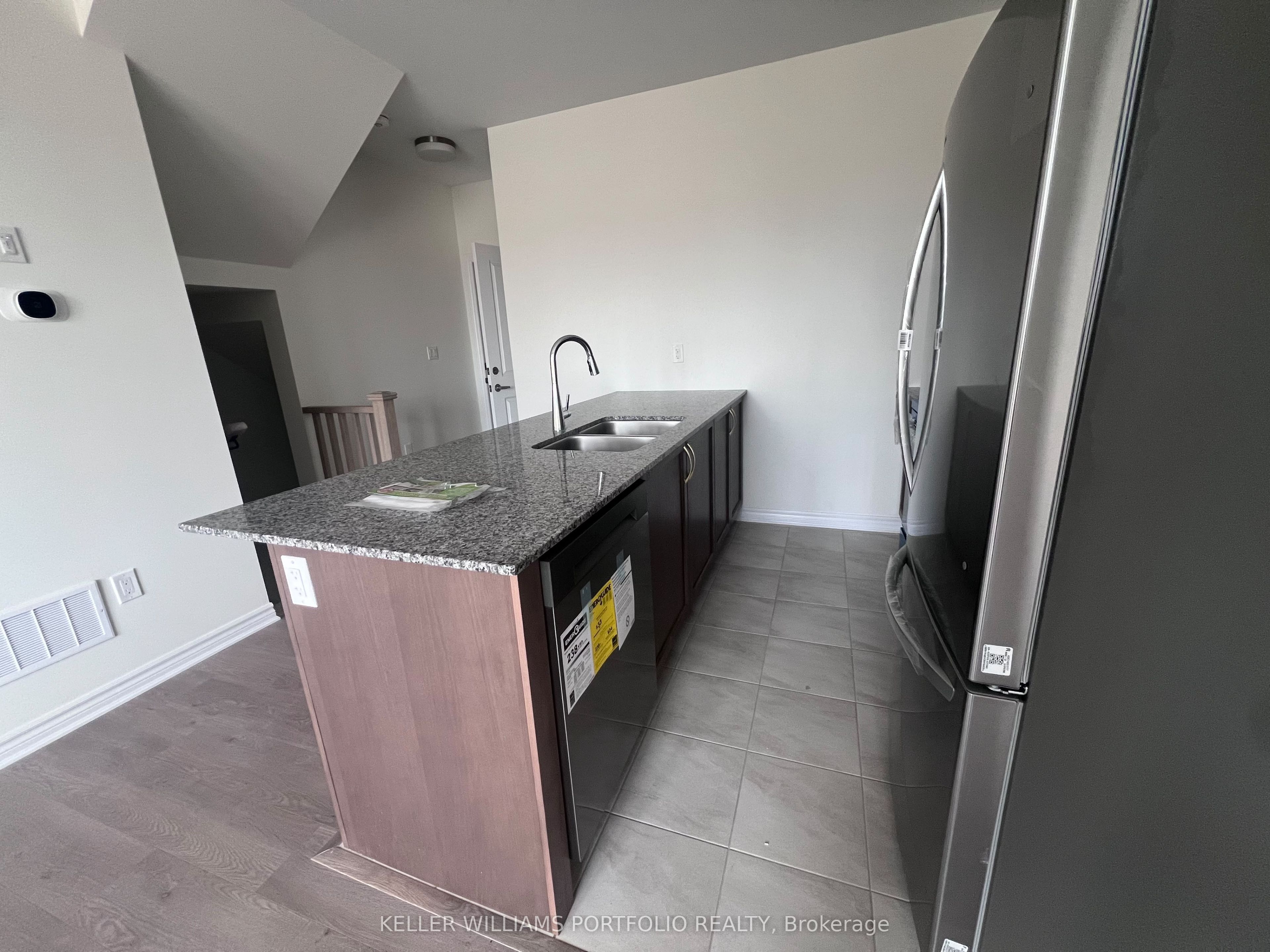 Unit Bsmt - 8 Thornbird Crescent, Brampton 3
