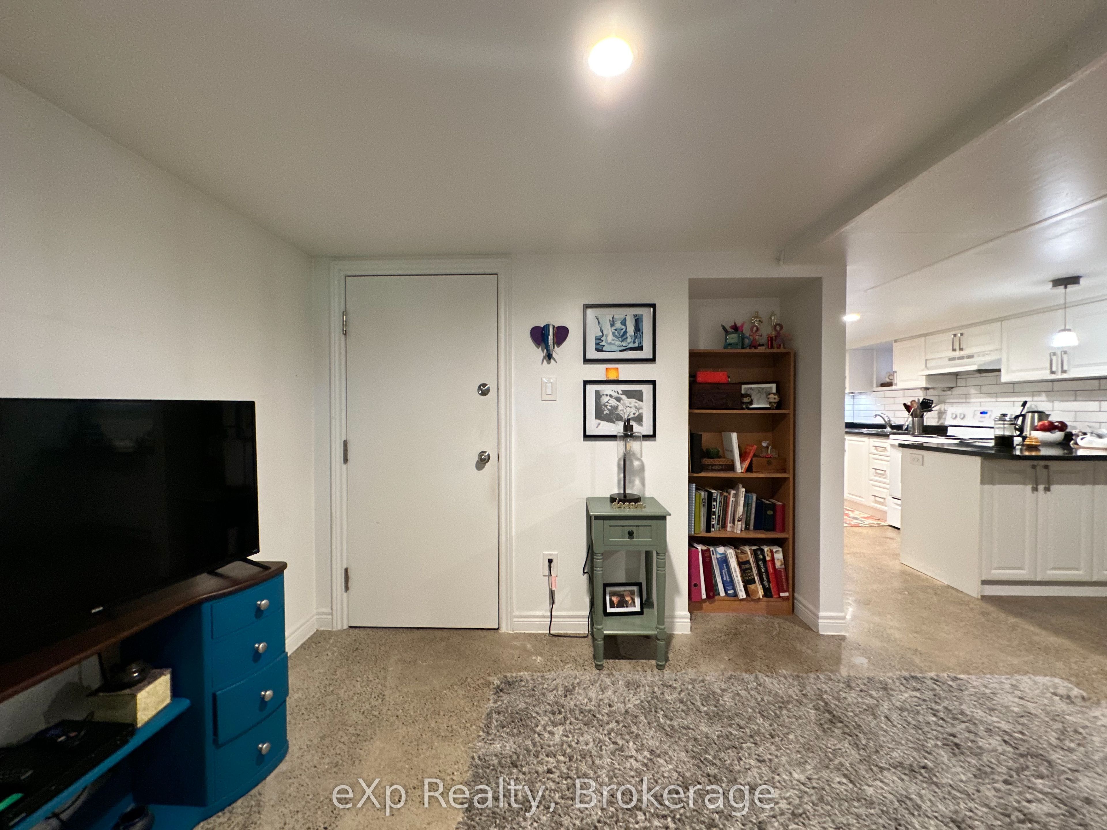Unit 3 - 36 Second Street, Etobicoke 2