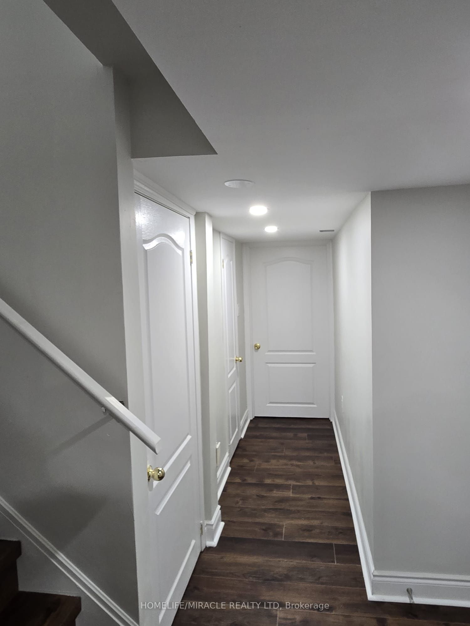 Unit Bsmt - 318 Sunny Meadow Boulevard, Brampton 2