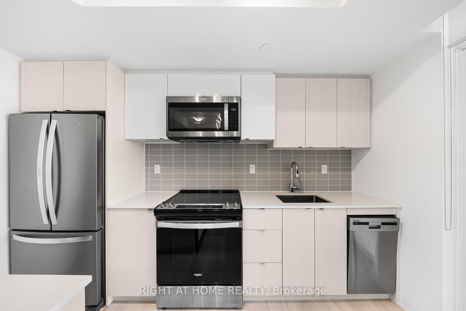 Unit 1511 - 1461 Lawrence Avenue, North York 5