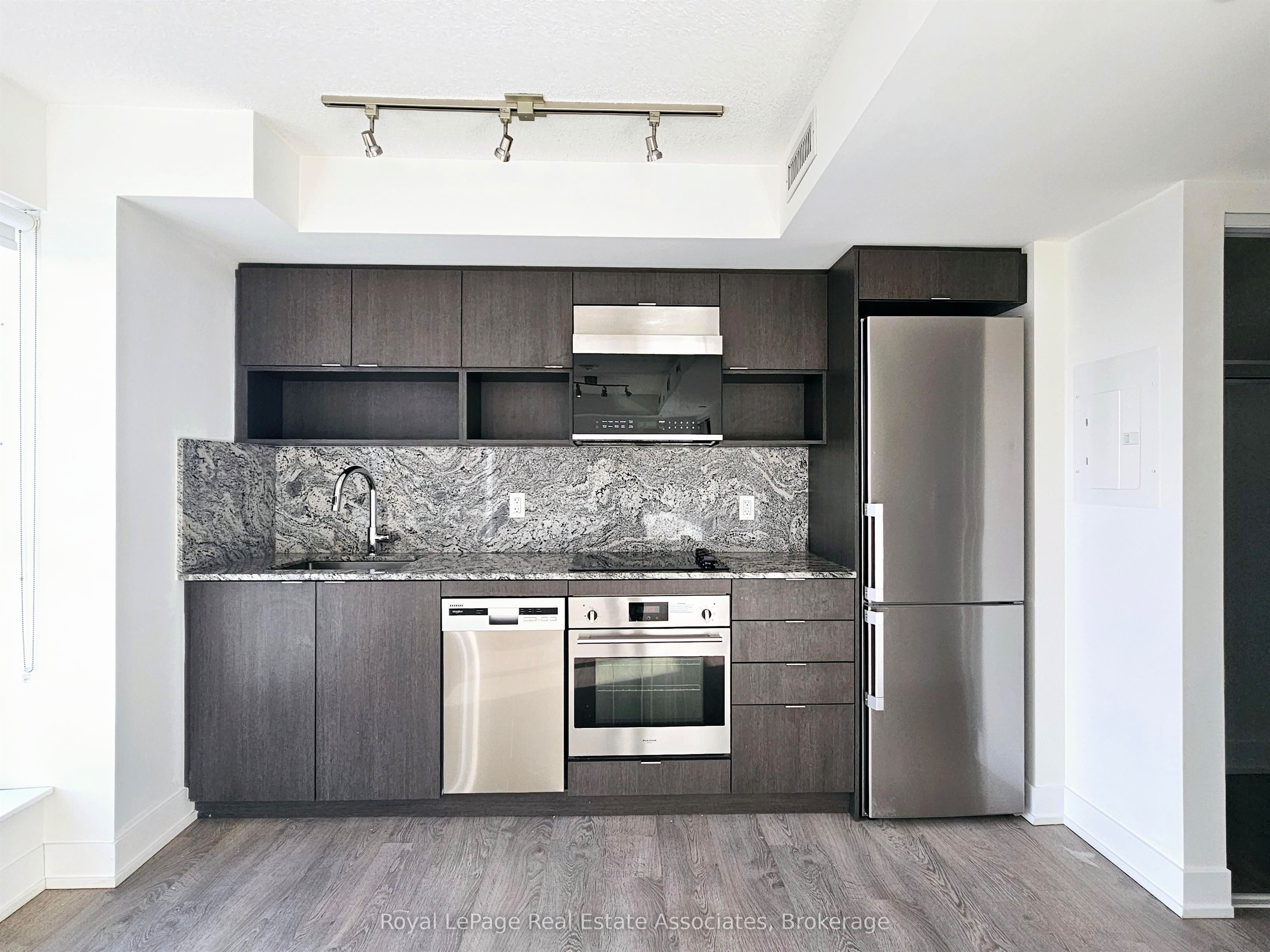 Unit 623 - 9 Mabelle Avenue, Etobicoke 3