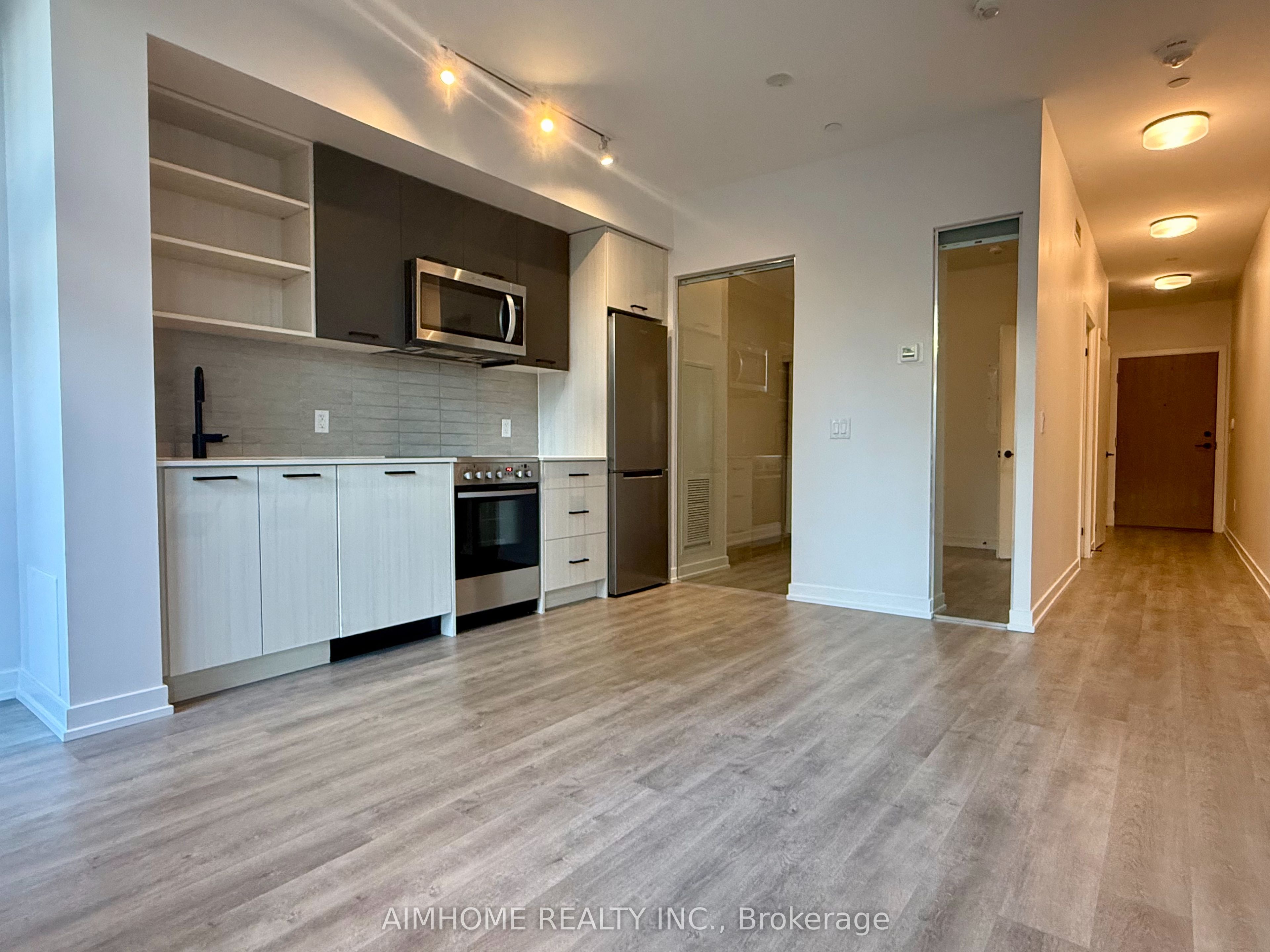 Unit 110 - 2300 St. Clair Avenue W, Toronto 5