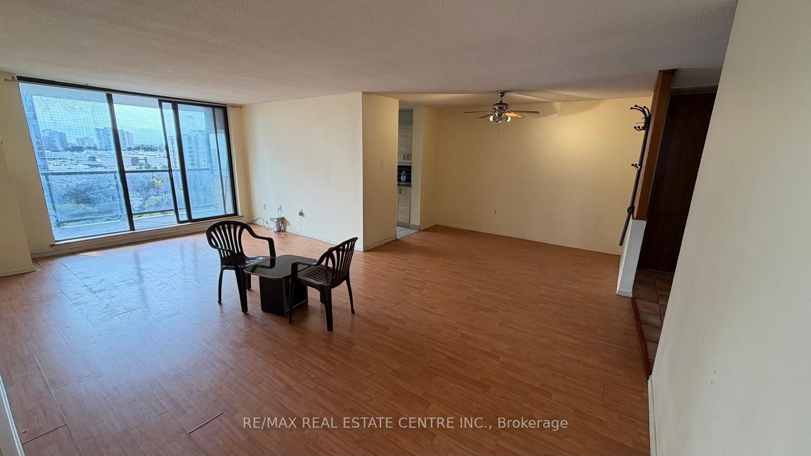 Unit 1202 - 17 Knightsbridge Road, Brampton 3