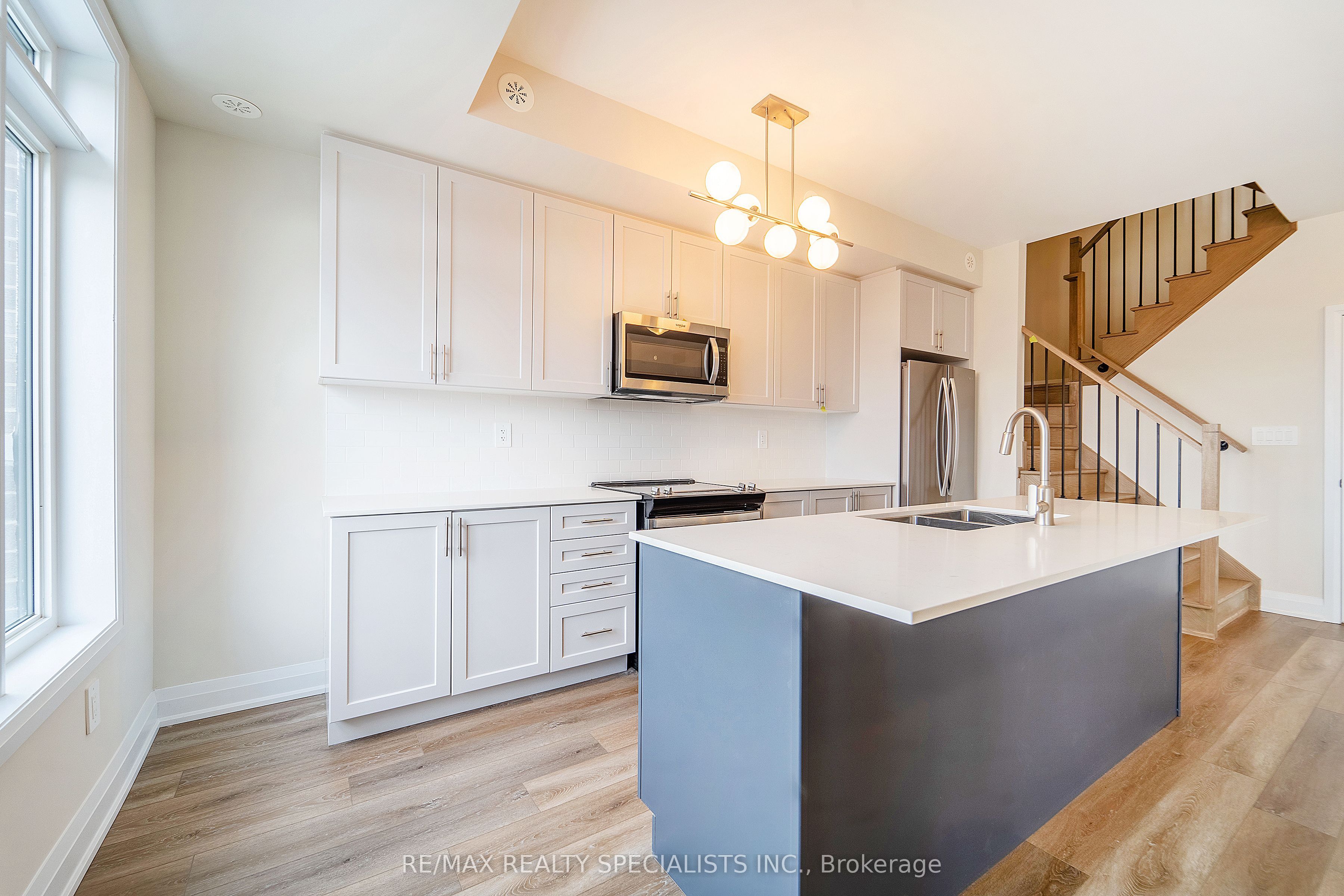 Unit 110 - 1577 Rose Way, Milton 5