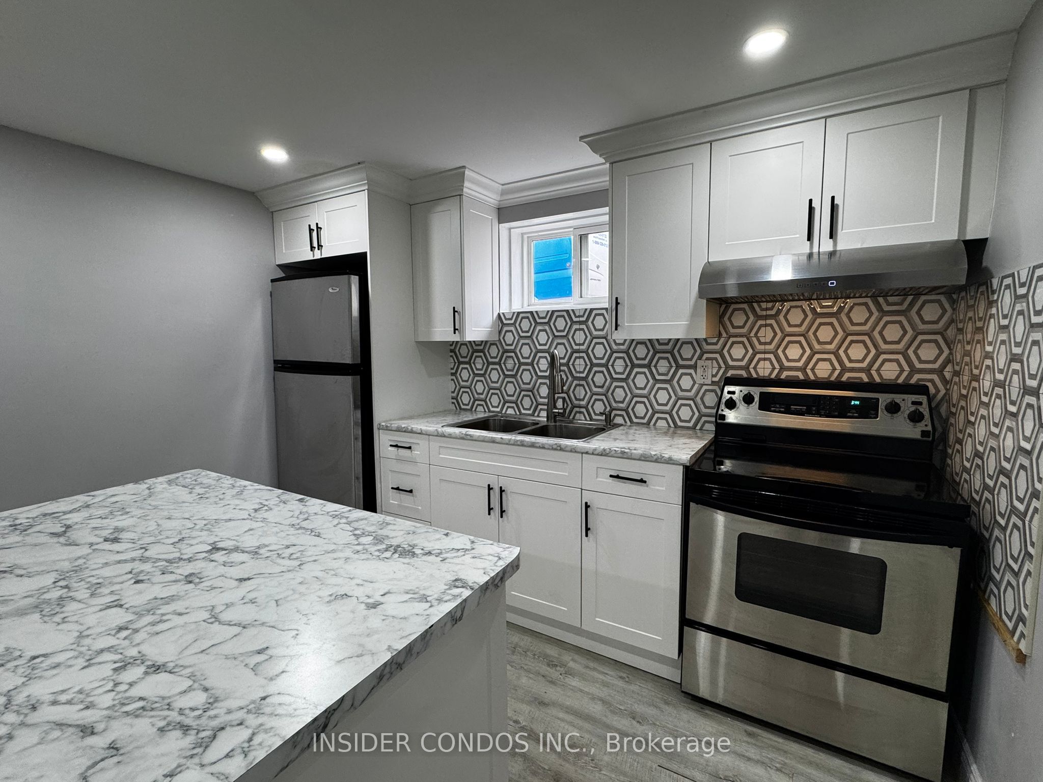 Unit Basement - 49 Doncaster Drive, Brampton 4