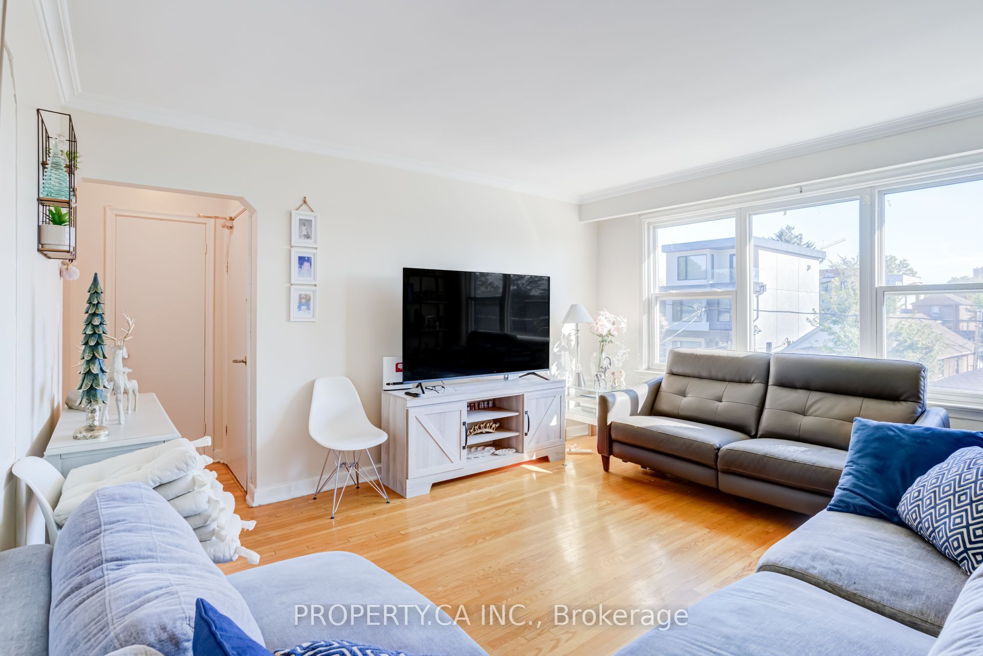 Unit 3 - 606 Harvie Avenue, Toronto 4