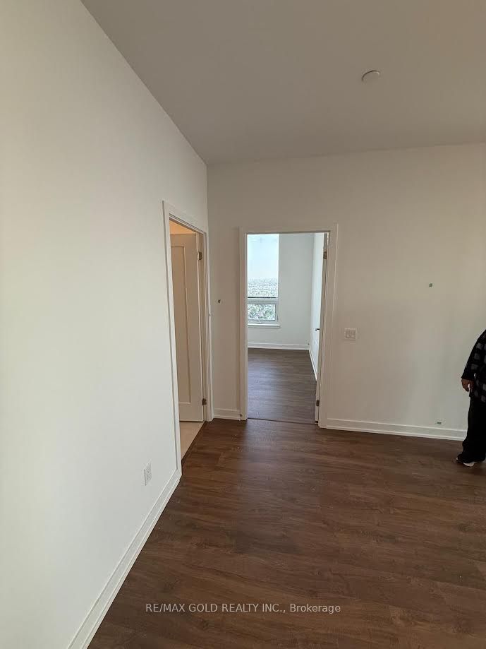 Unit 2502 - 5105 Hurontario Street, Mississauga 4