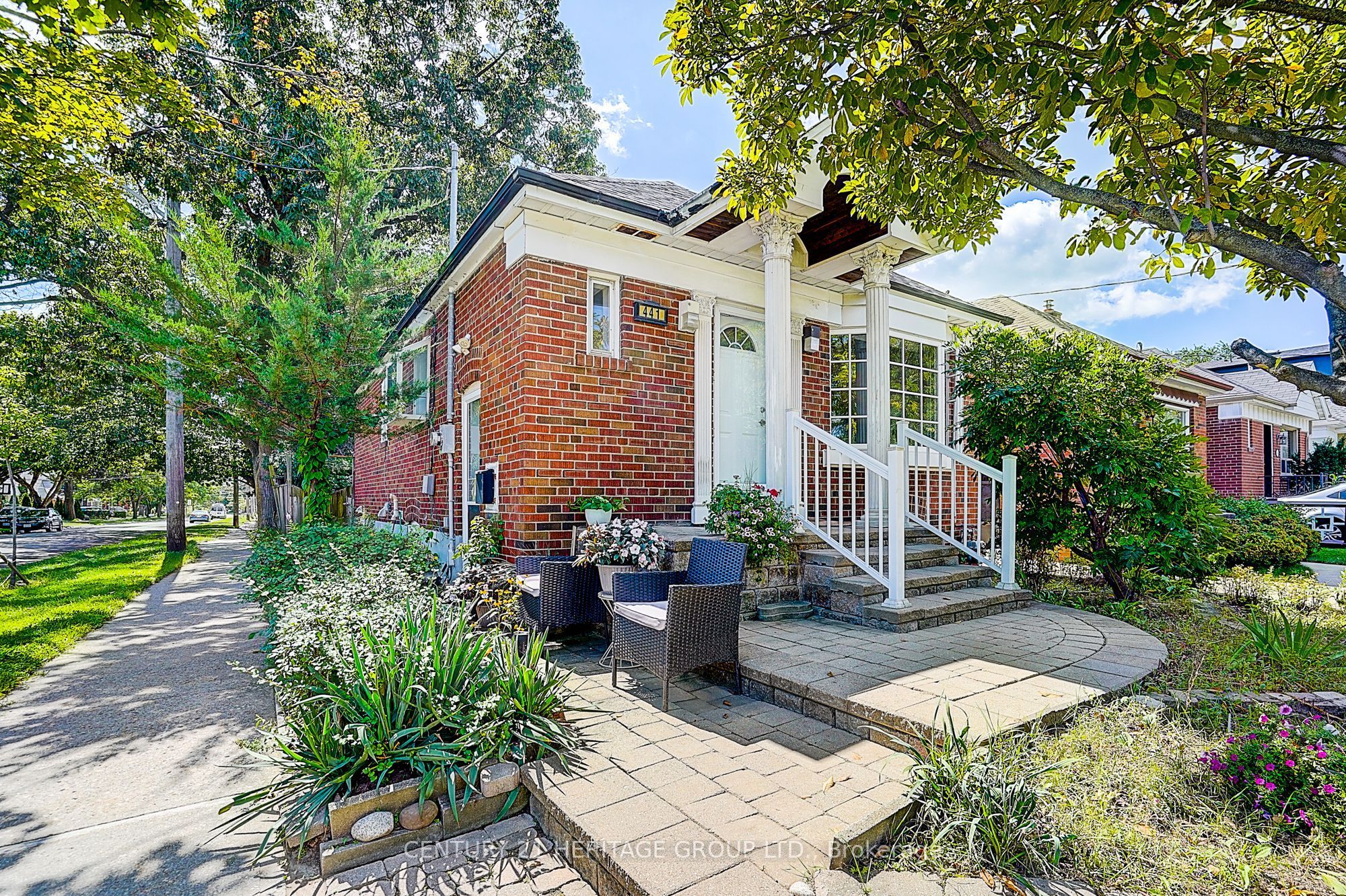 Unit Main Floor Only - 441 Rimilton Avenue, Etobicoke 2