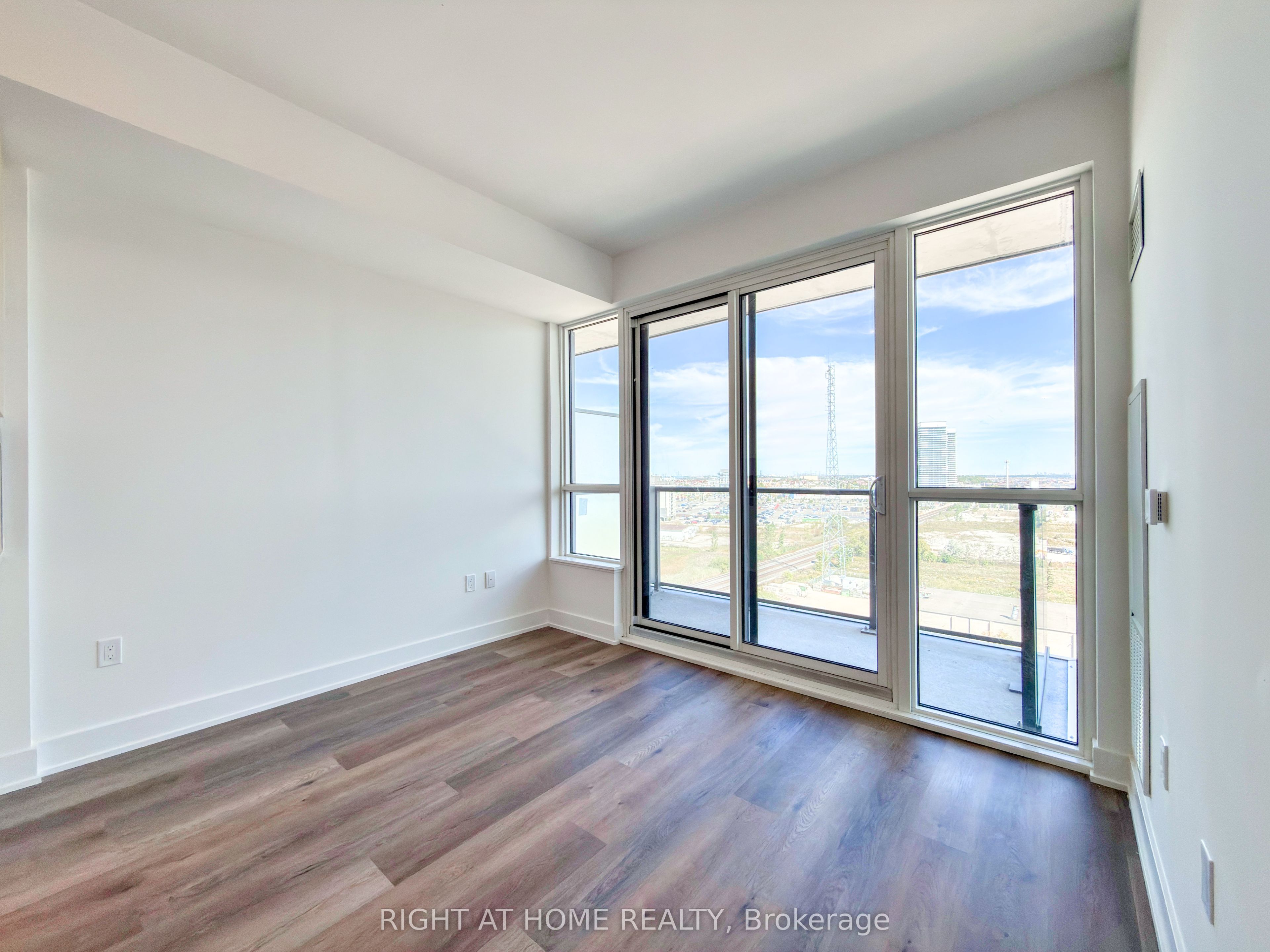 Unit 1202B - 125 Nipissing Road, Milton 4