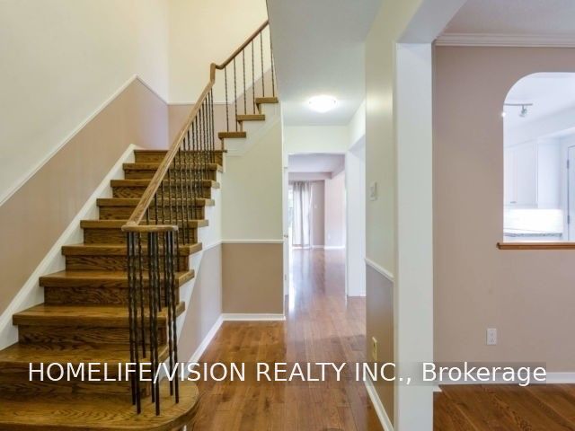 229 Village Wood Road, Oakville 5