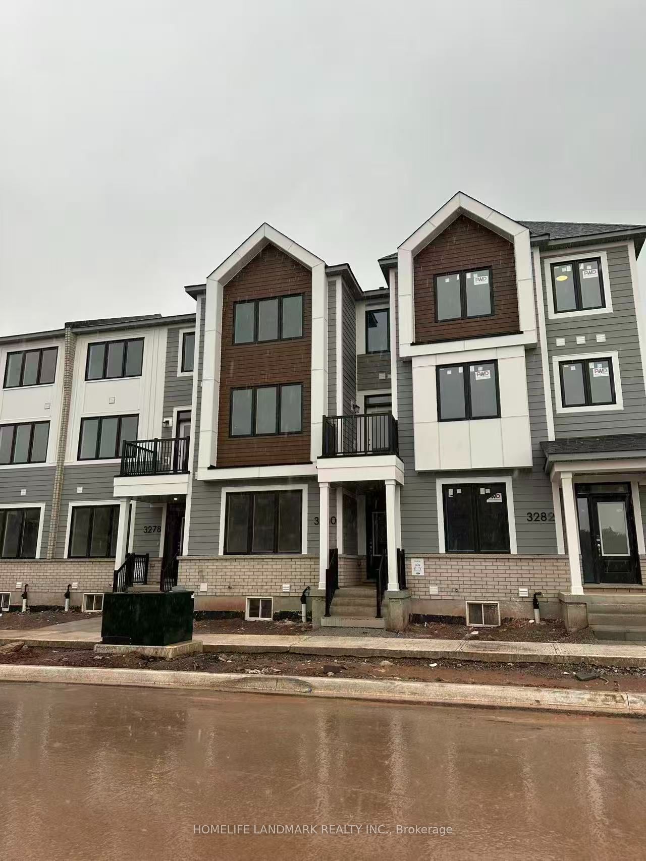 3280 Meadowridge Drive, Oakville 5