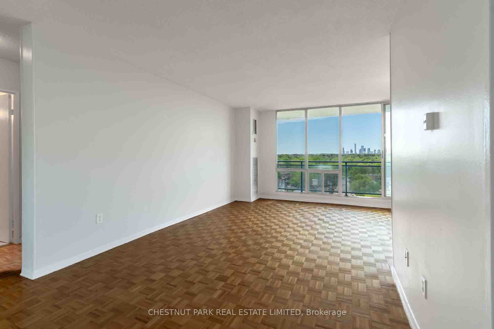 Unit 1412 - 150 Lakeshore Road W, Mississauga 2