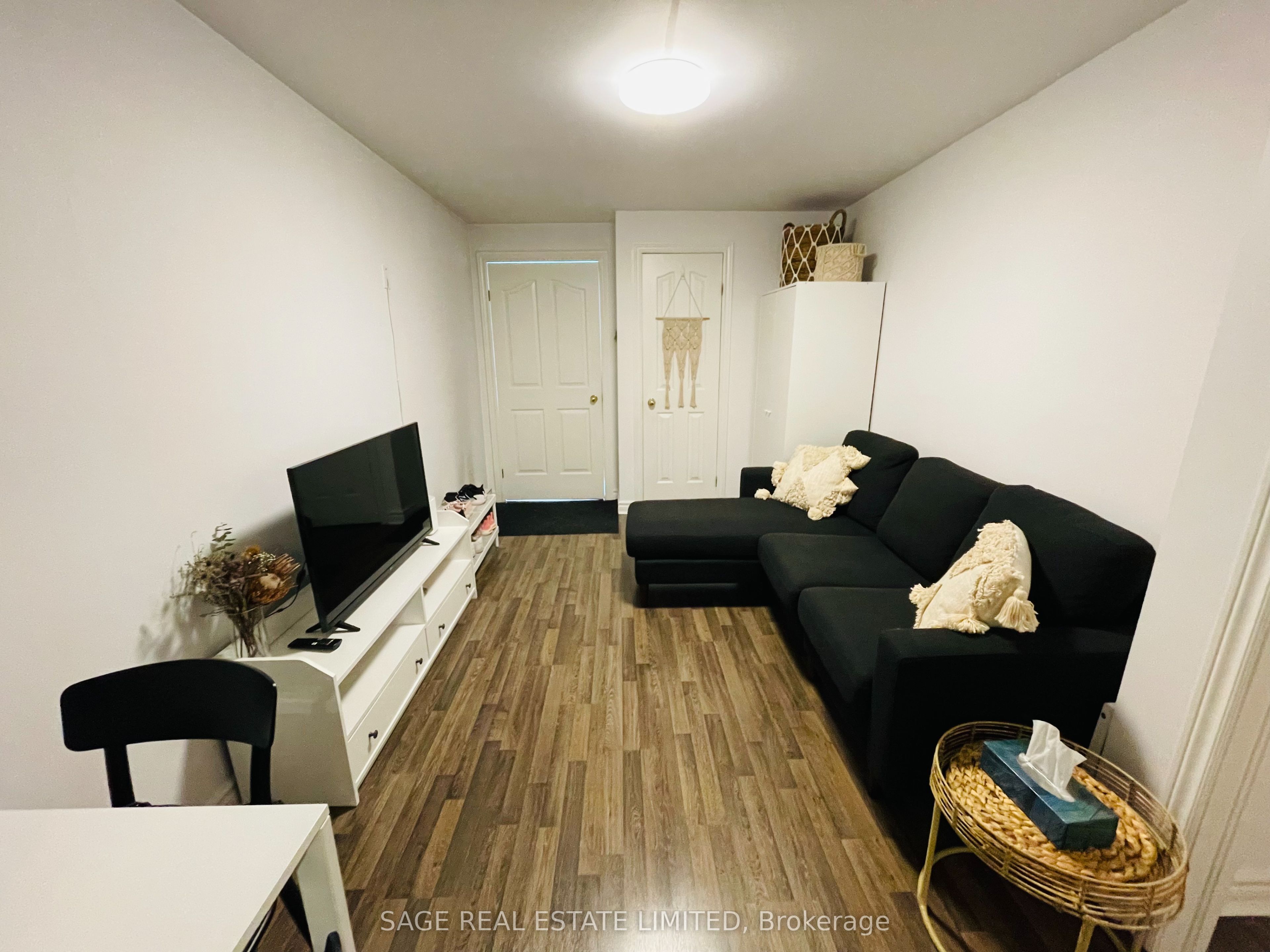 Unit 5 - 296 Runnymede Road, Toronto 2