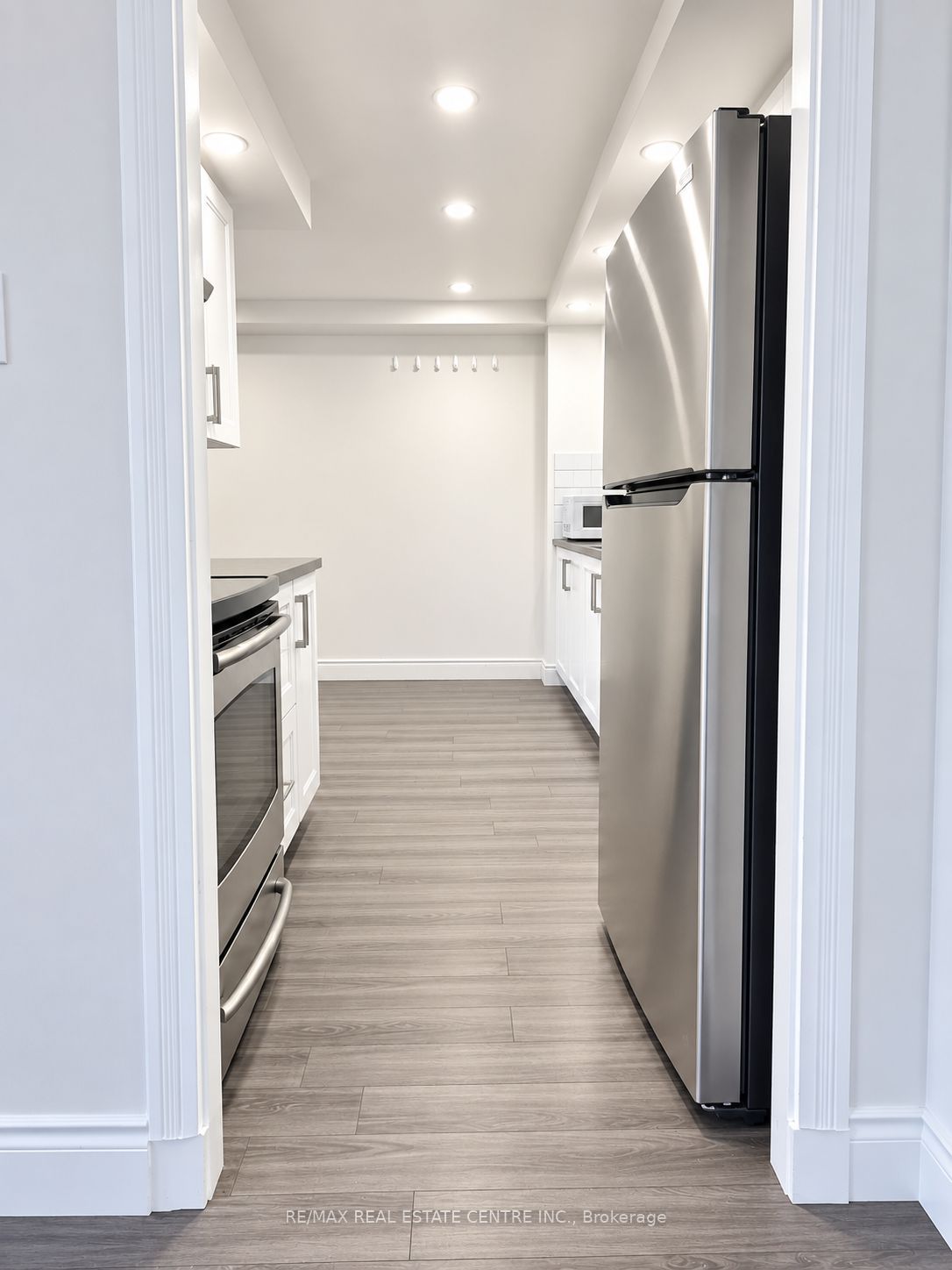 Unit 407 - 627 The West Mall, Etobicoke 3