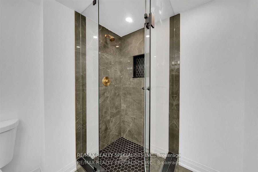 Unit Unit 2 - 7294 Rosehurst Drive, Mississauga 5